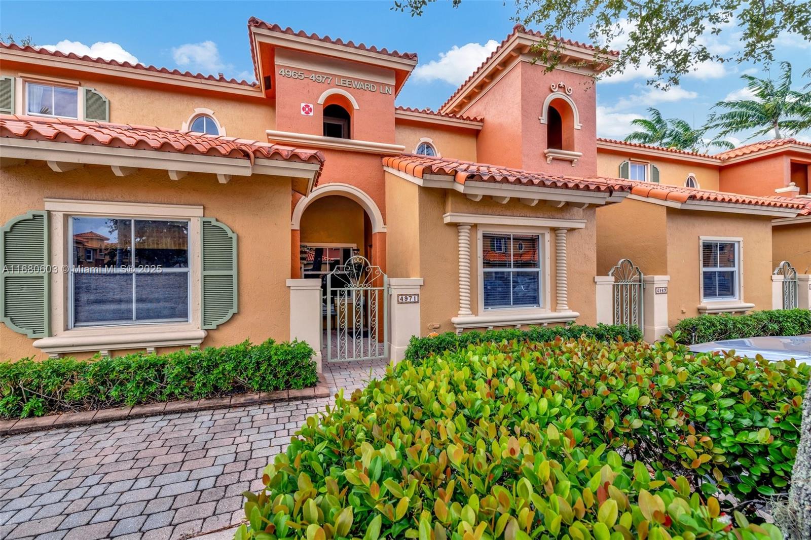 Property for Sale at 4971 Leeward Ln 3004, Dania Beach, Miami-Dade County, Florida - Bedrooms: 3 
Bathrooms: 3  - $425,000