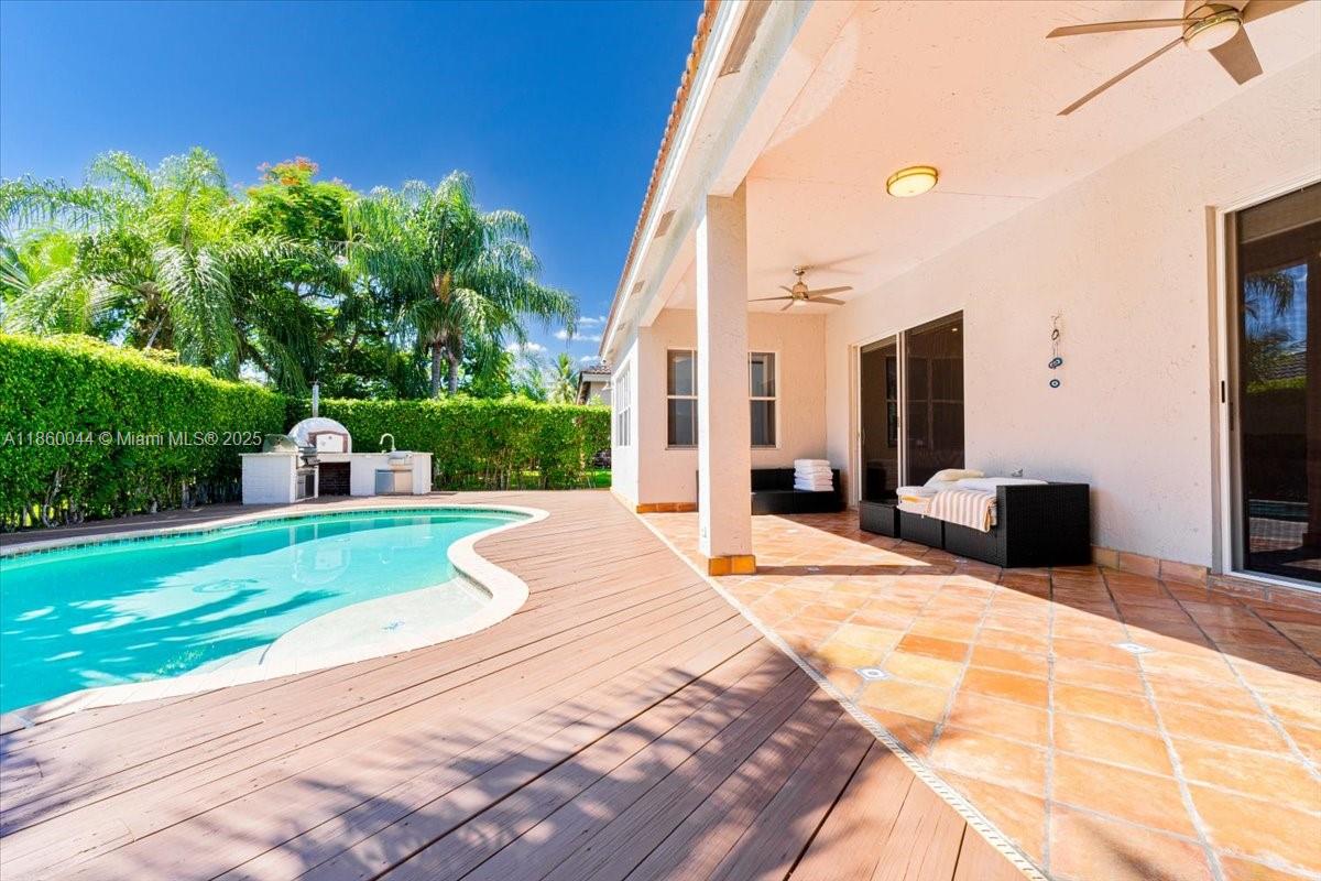 SECTOR 2-PARCELS 17 18 19 - Residential Lease