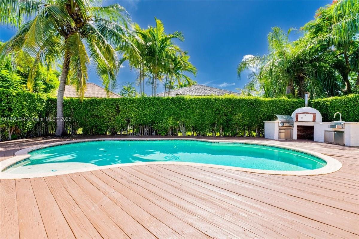 SECTOR 2-PARCELS 17 18 19 - Residential Lease