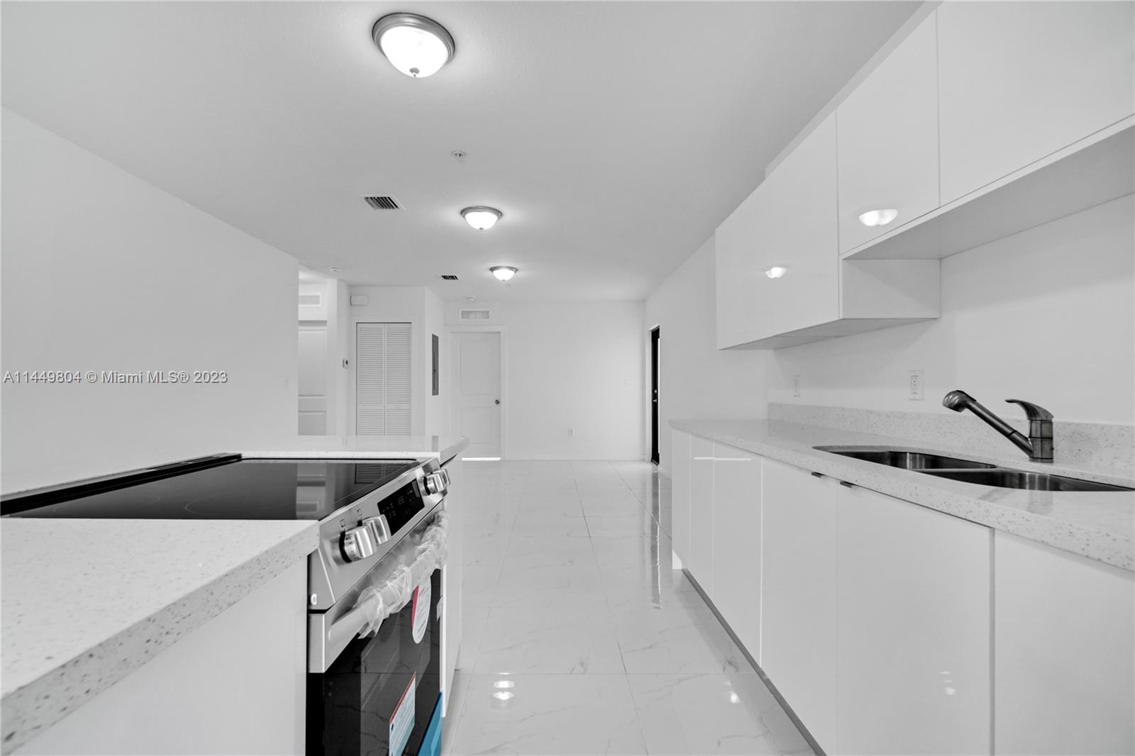 RICHARDS SUB - Residential Income