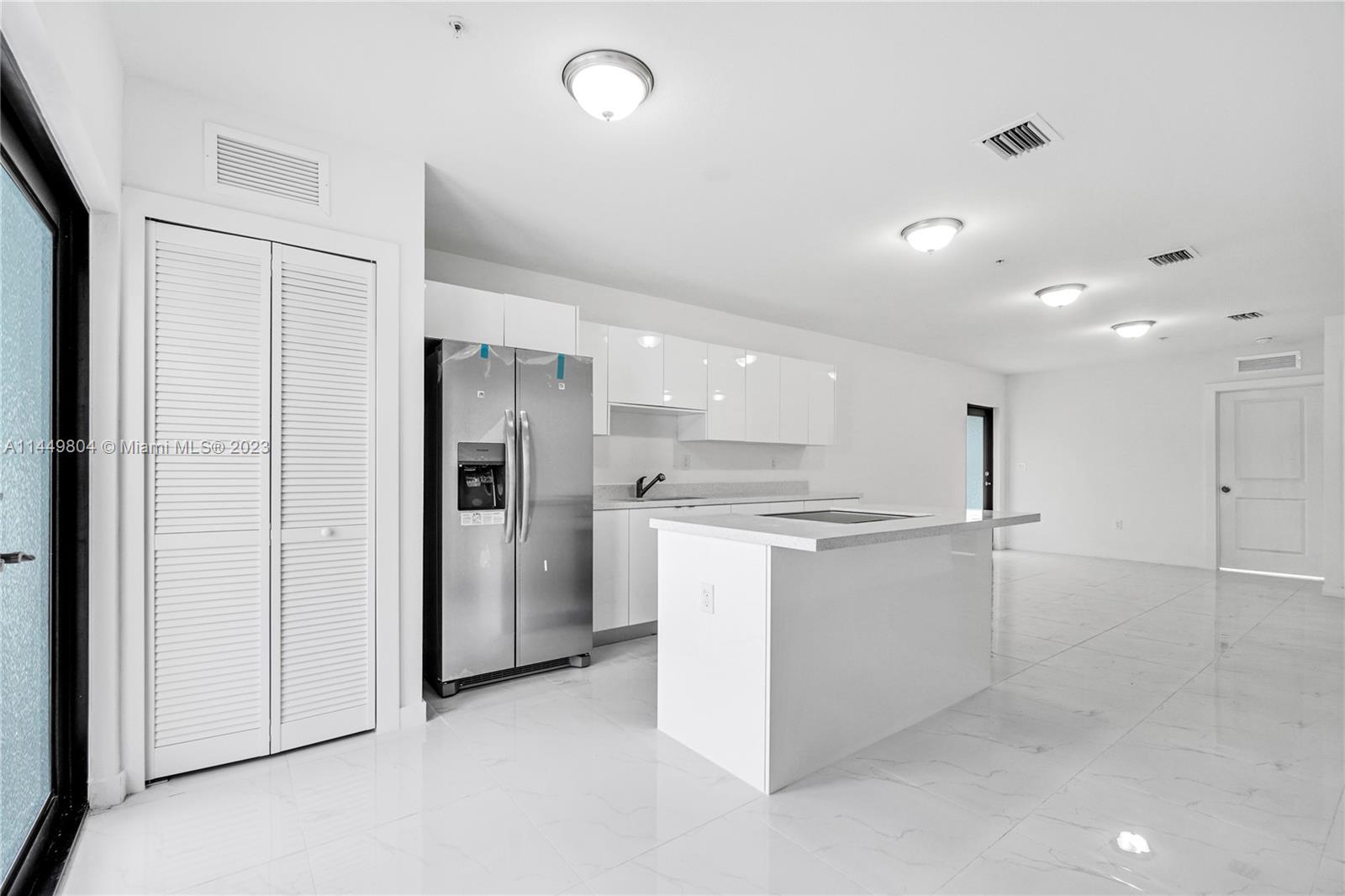 RICHARDS SUB - Residential Income