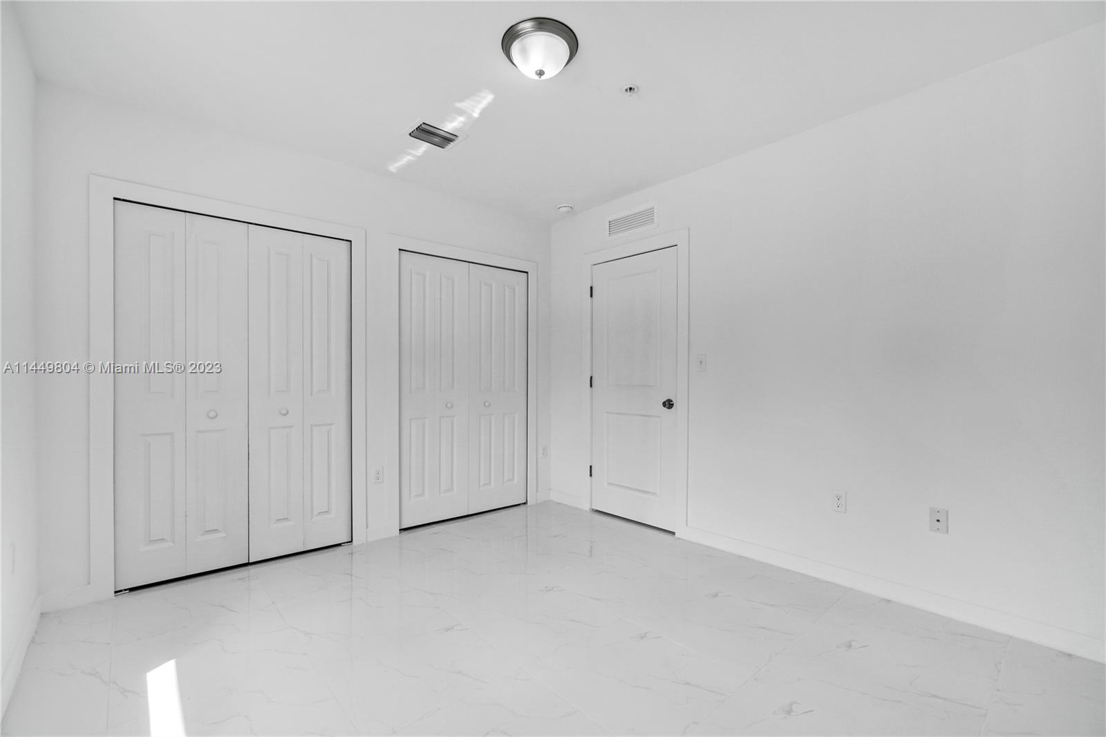RICHARDS SUB - Residential Income