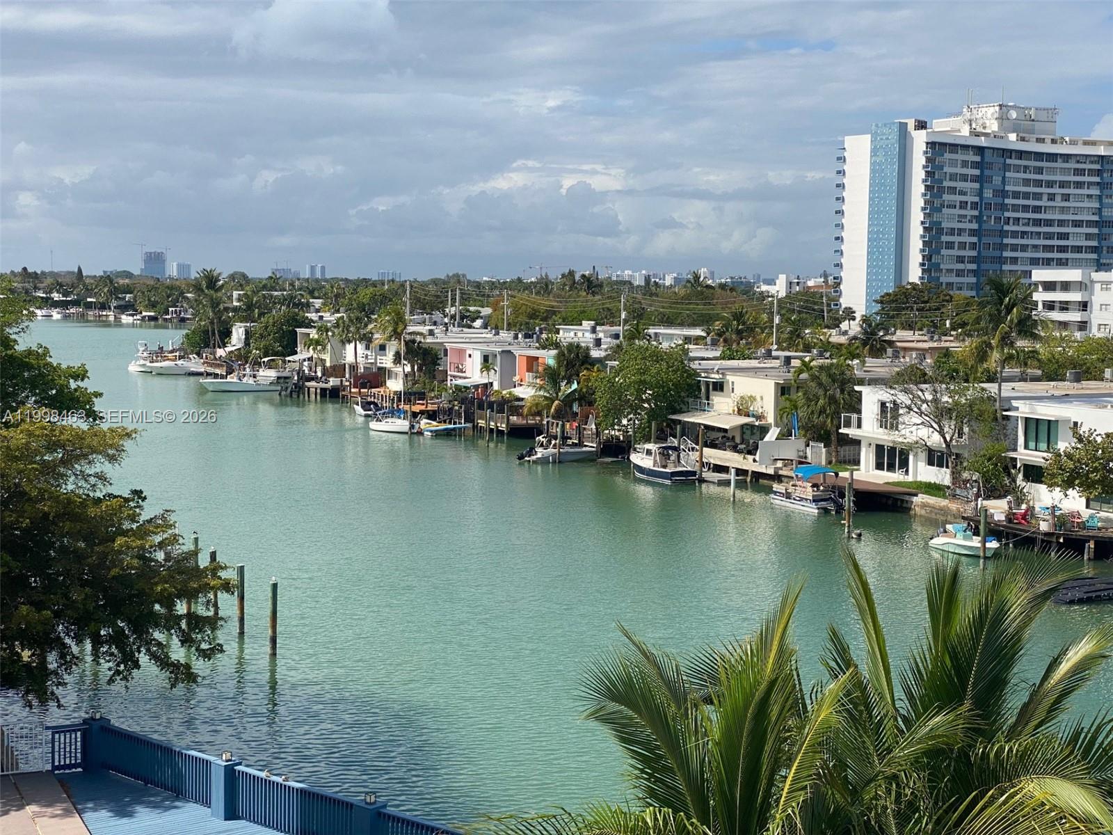 BAY PLAZA CONDO - Residential