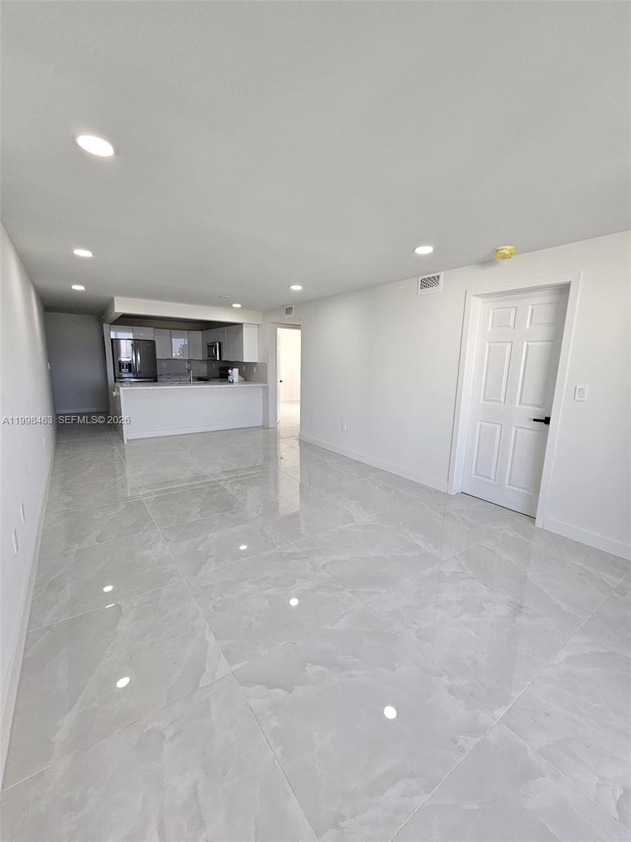 BAY PLAZA CONDO - Residential