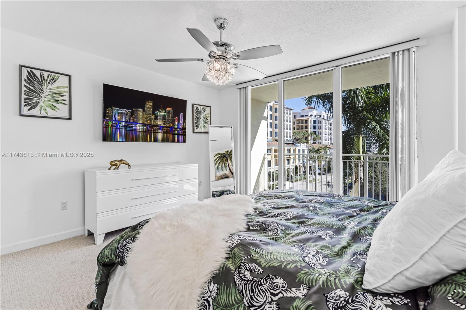 PALMETTO PLACE CONDO - Residential Lease