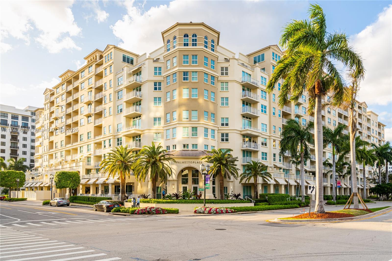 PALMETTO PLACE CONDO - Residential Lease