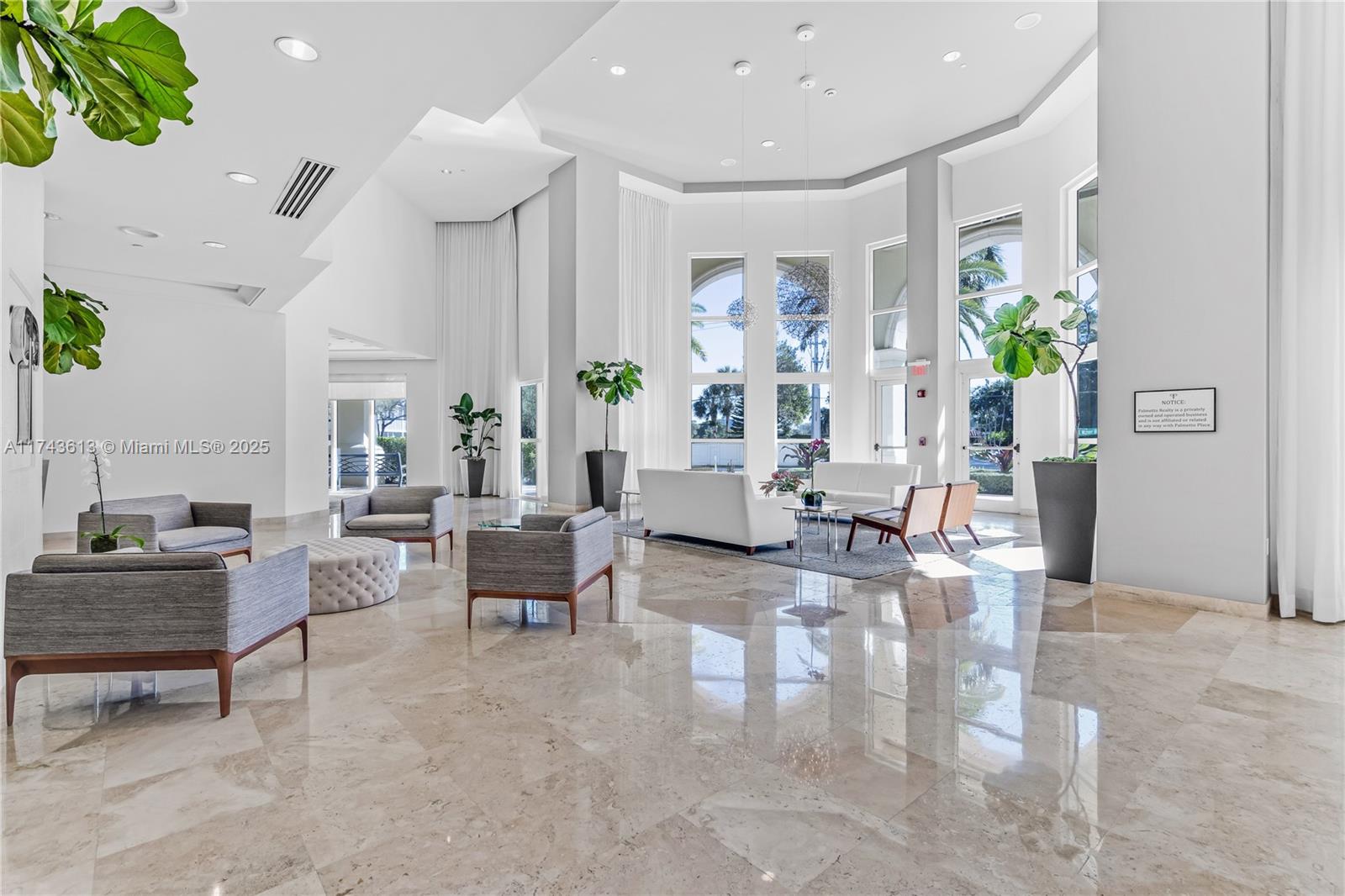 PALMETTO PLACE CONDO - Residential Lease