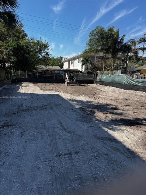 214/216 SW 9th St Fort Lauderdale FL 33315
