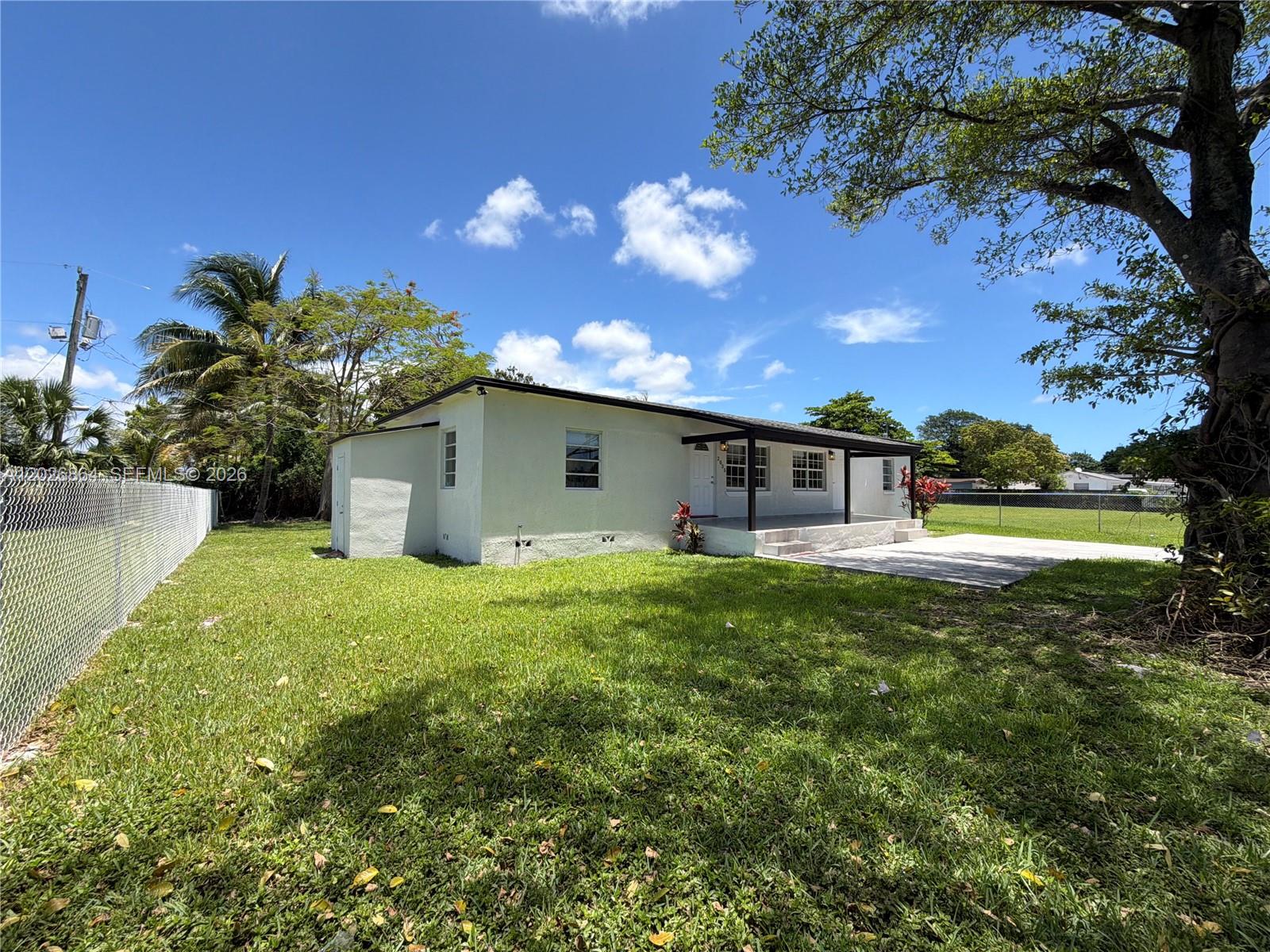 2035 NW 113th Ter 2035