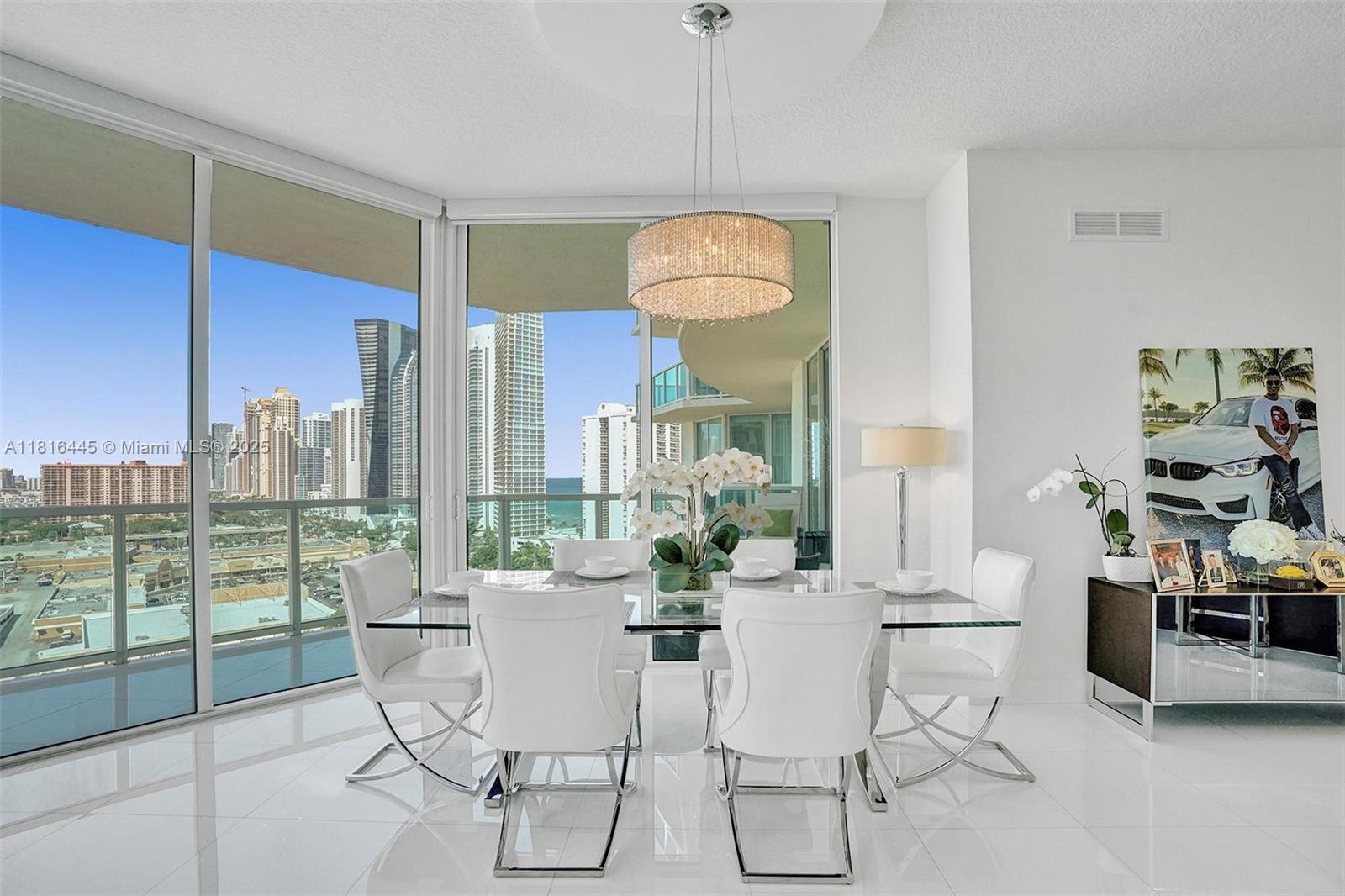 ST TROPEZ ON THE BAY 1 CO - Residential