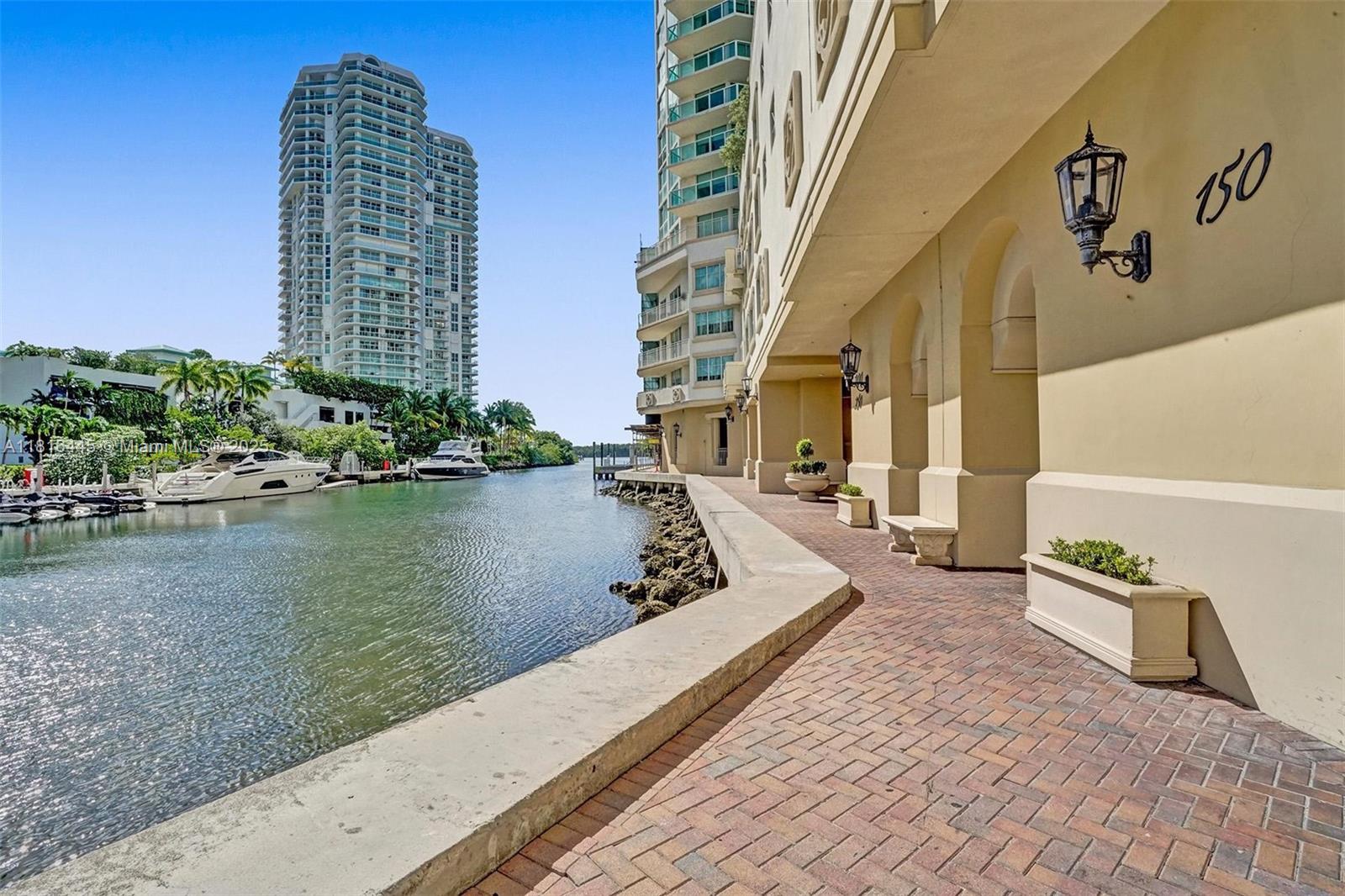 ST TROPEZ ON THE BAY 1 CO - Residential