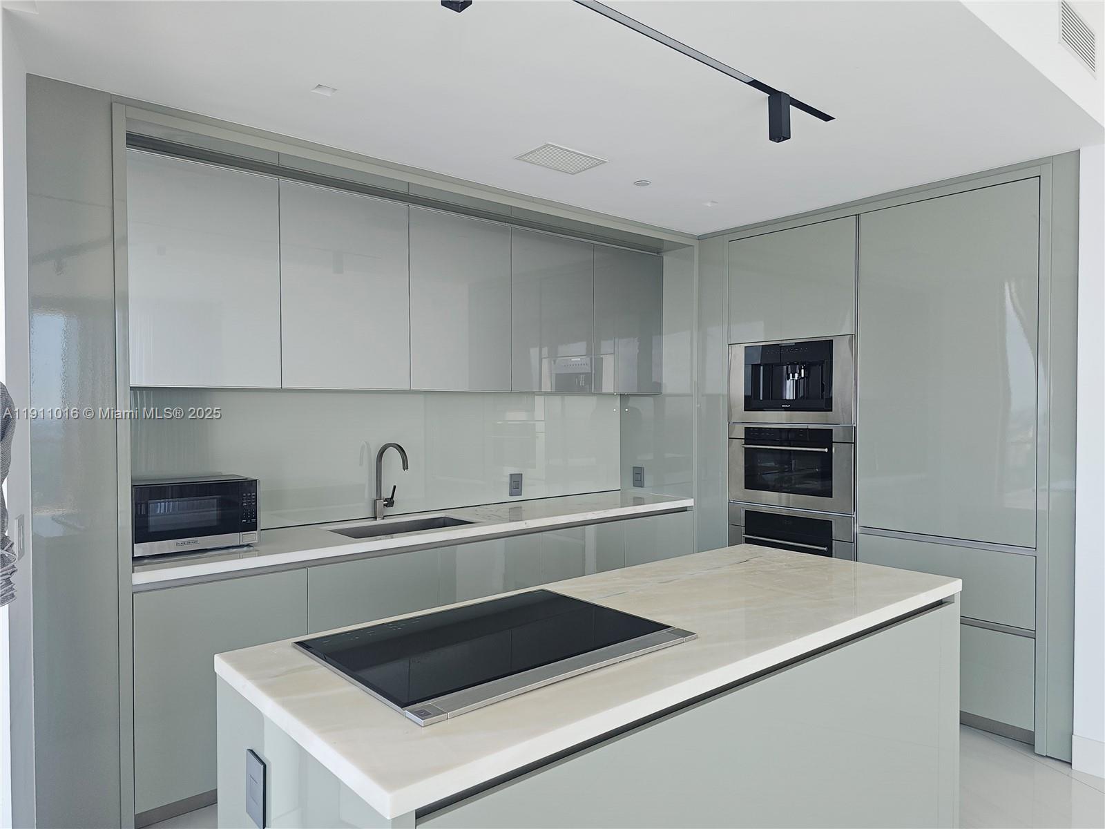 18975 COLLINS CONDO - Residential