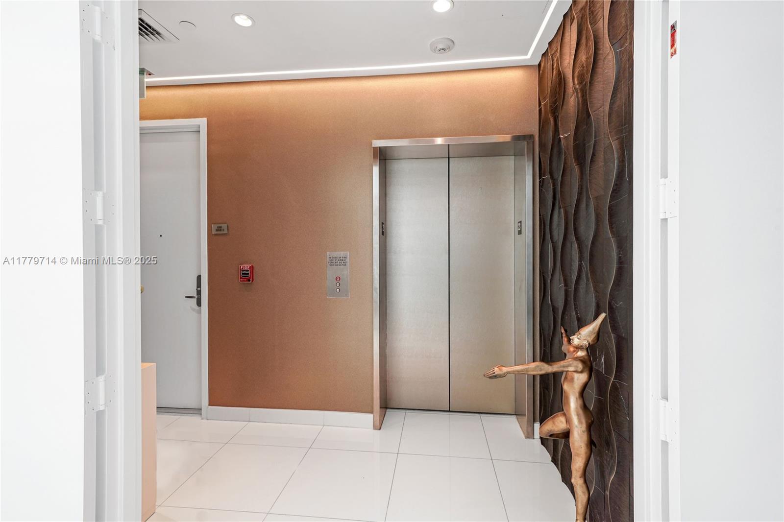 900 Brickell Key Blvd 2304