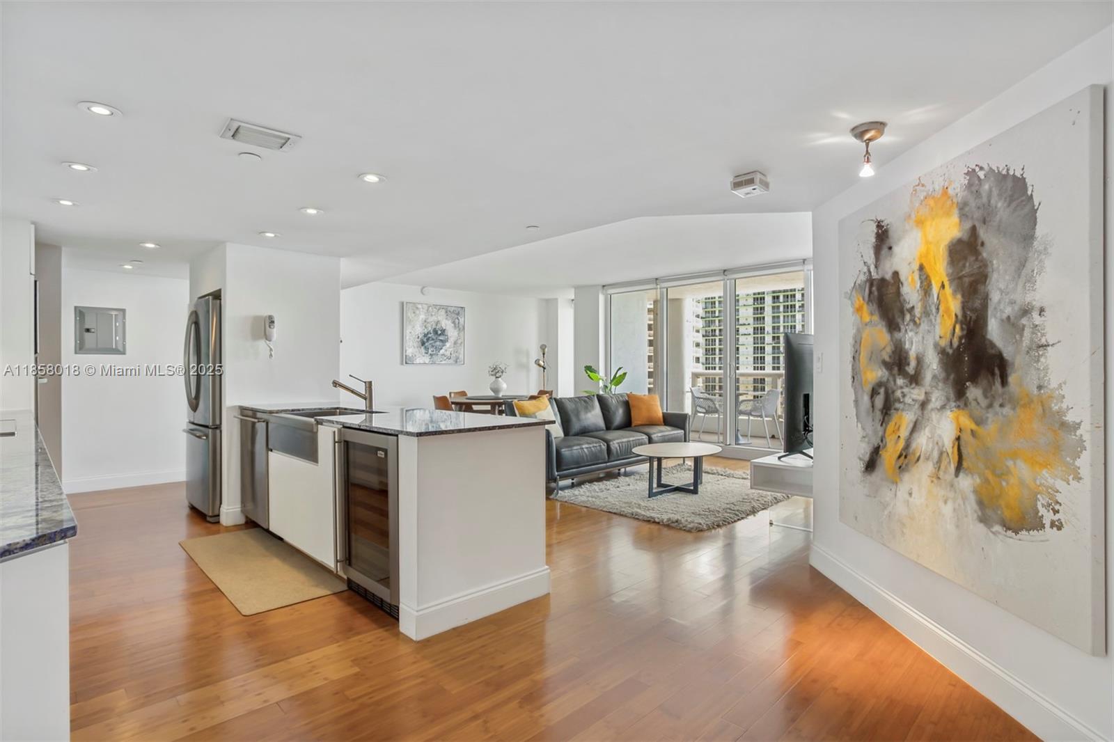 Available from September, with a minimum lease of 2 to 6 months until January. Your best clients will love this split floor plan with a 2-bedroom 2-bath boasting both water and downtown park/city skyline views. Large balcony, fully renovated, desk office area, and turnkey furnished. Internet included, one parking spot. Ready to move! No pets.
Centrally located just a few minutes from Brickell, Midtown, Wynwood, and the Design District.