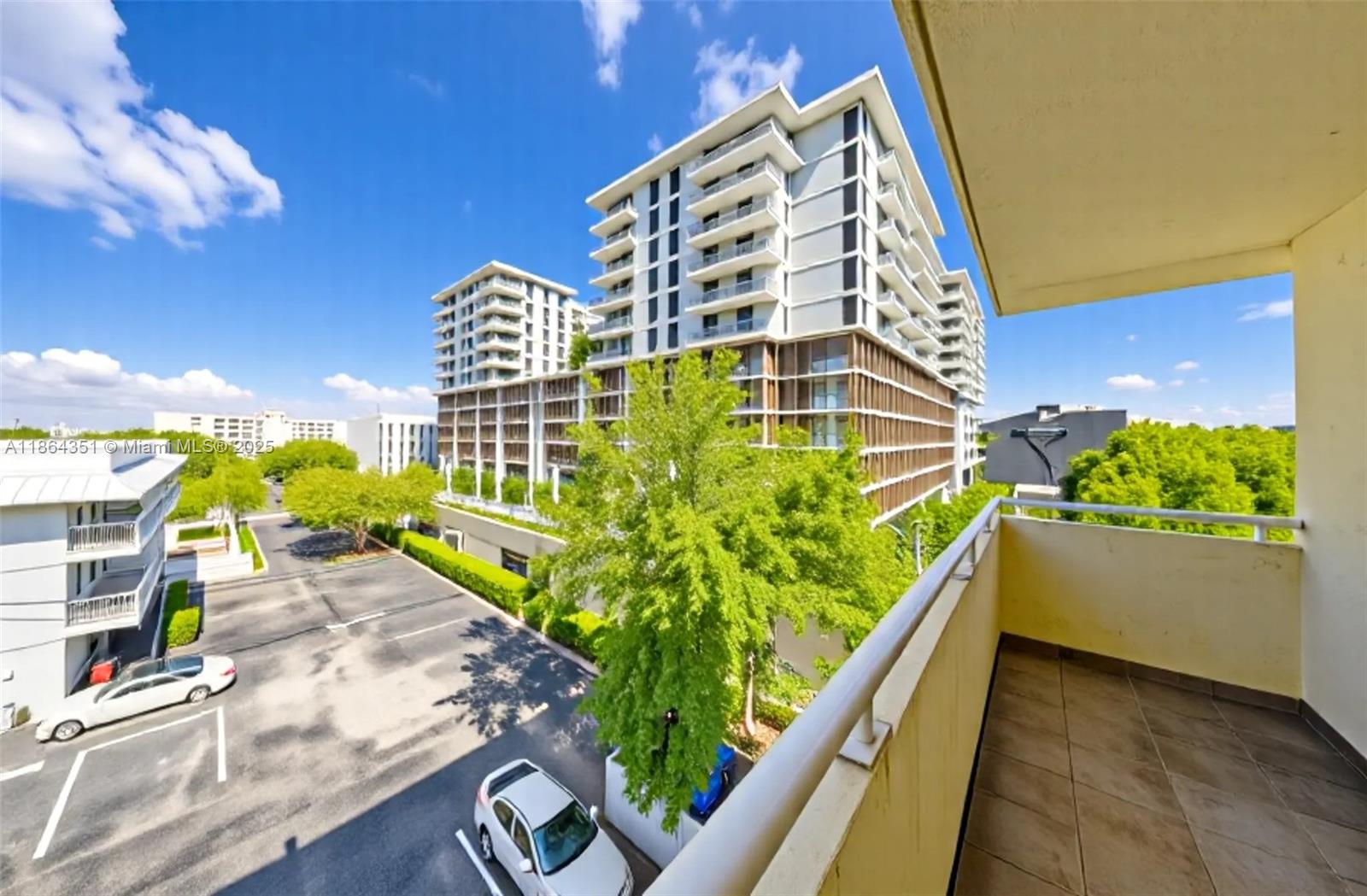 FAIRGLADE MANOR - Residential