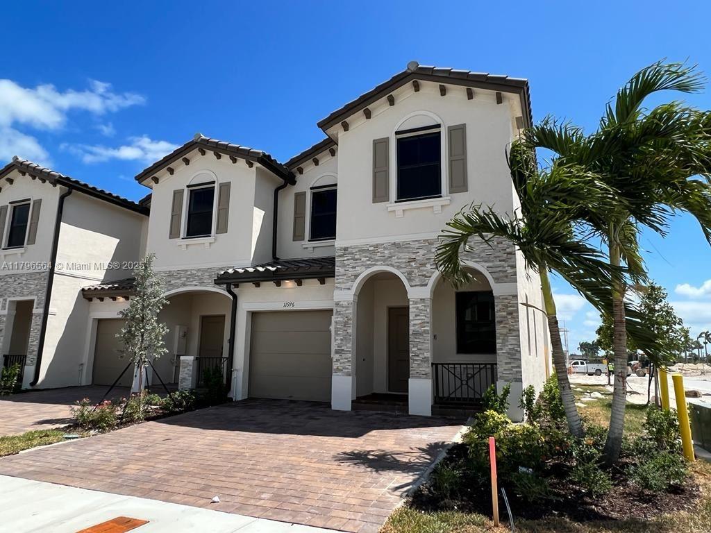 11976 Sw 244th Ln 11976, Homestead, Miami-Dade County, Florida - 3 Bedrooms  
3 Bathrooms - 