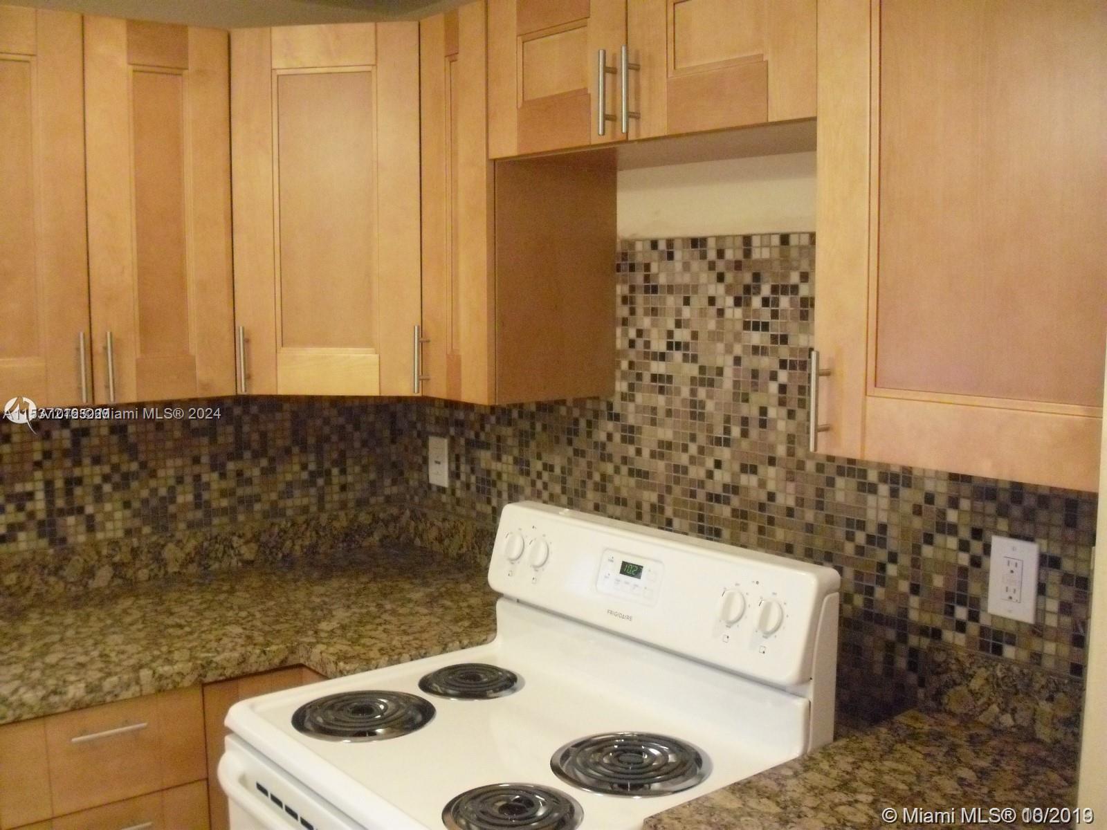 DORSEY ARMS CONDO - Residential