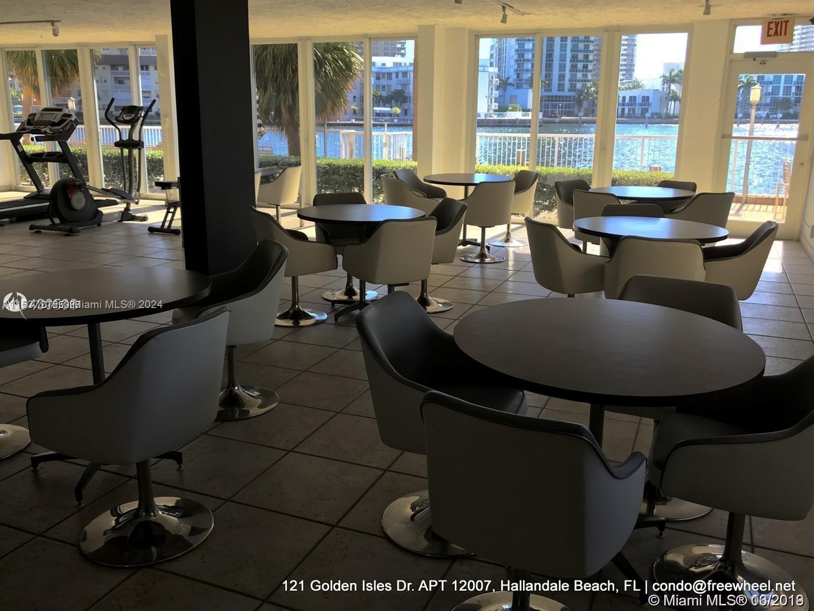 DORSEY ARMS CONDO - Residential