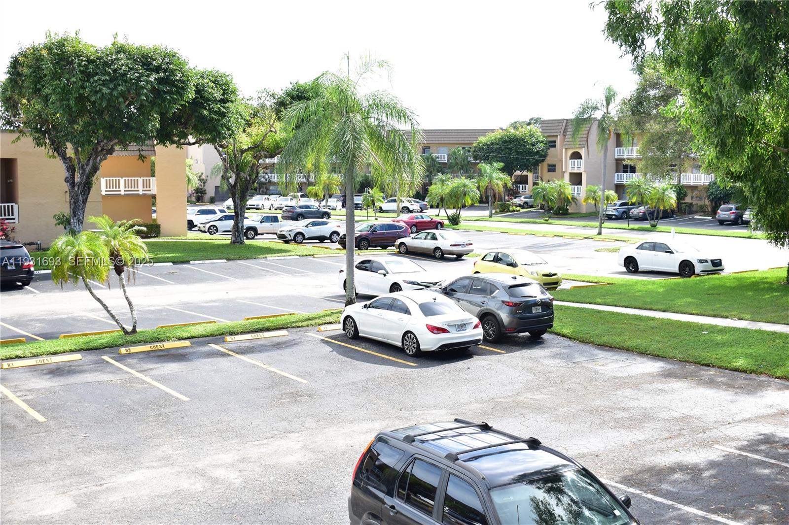 SUNRISE LAKES 113 CONDO - Residential