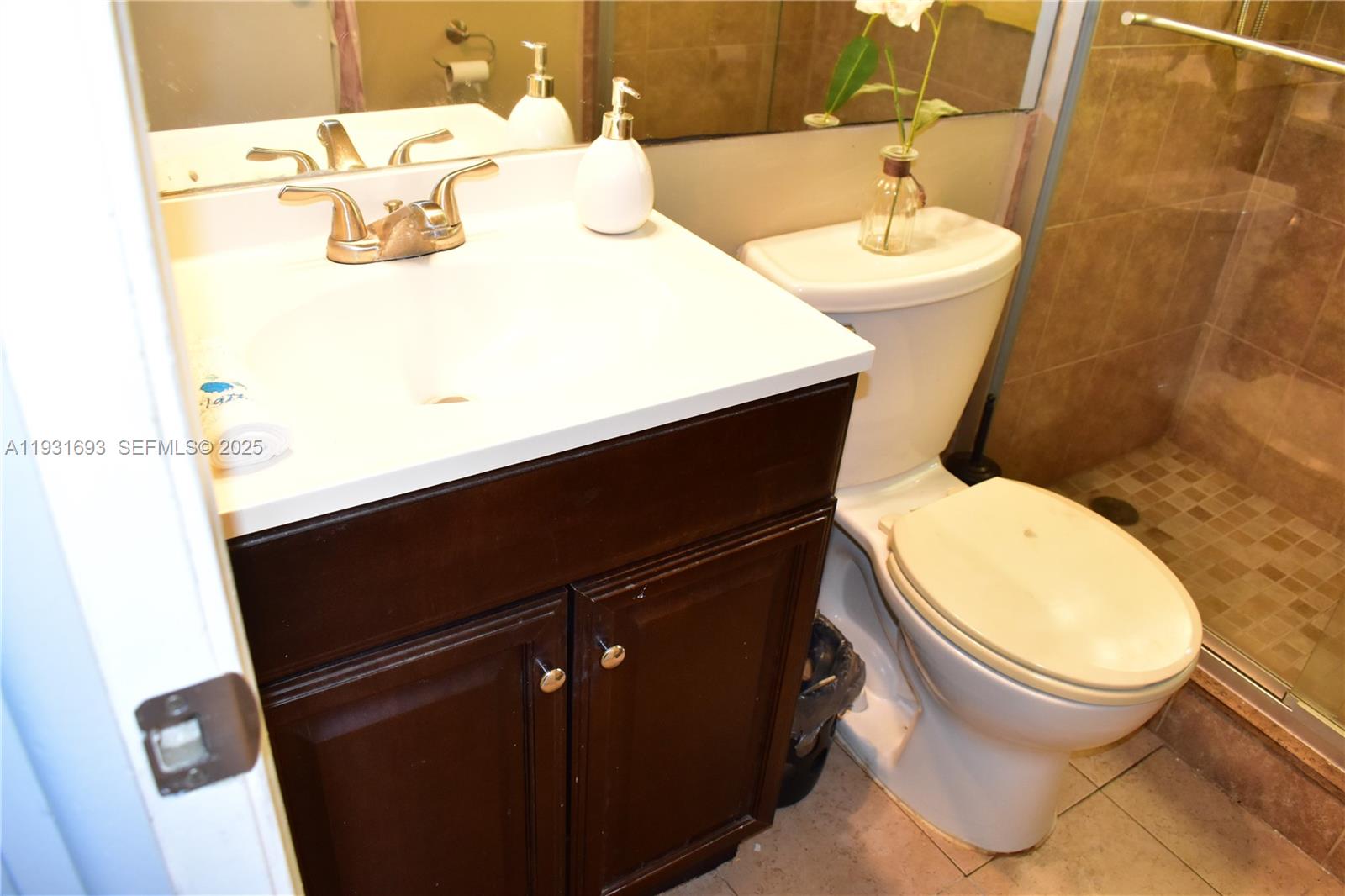 SUNRISE LAKES 113 CONDO - Residential