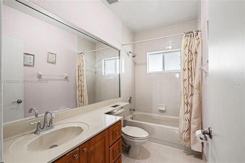 Tiny photo for 716 SE 12th Ter, Homestead, FL 33033 (MLS # A12026229)
