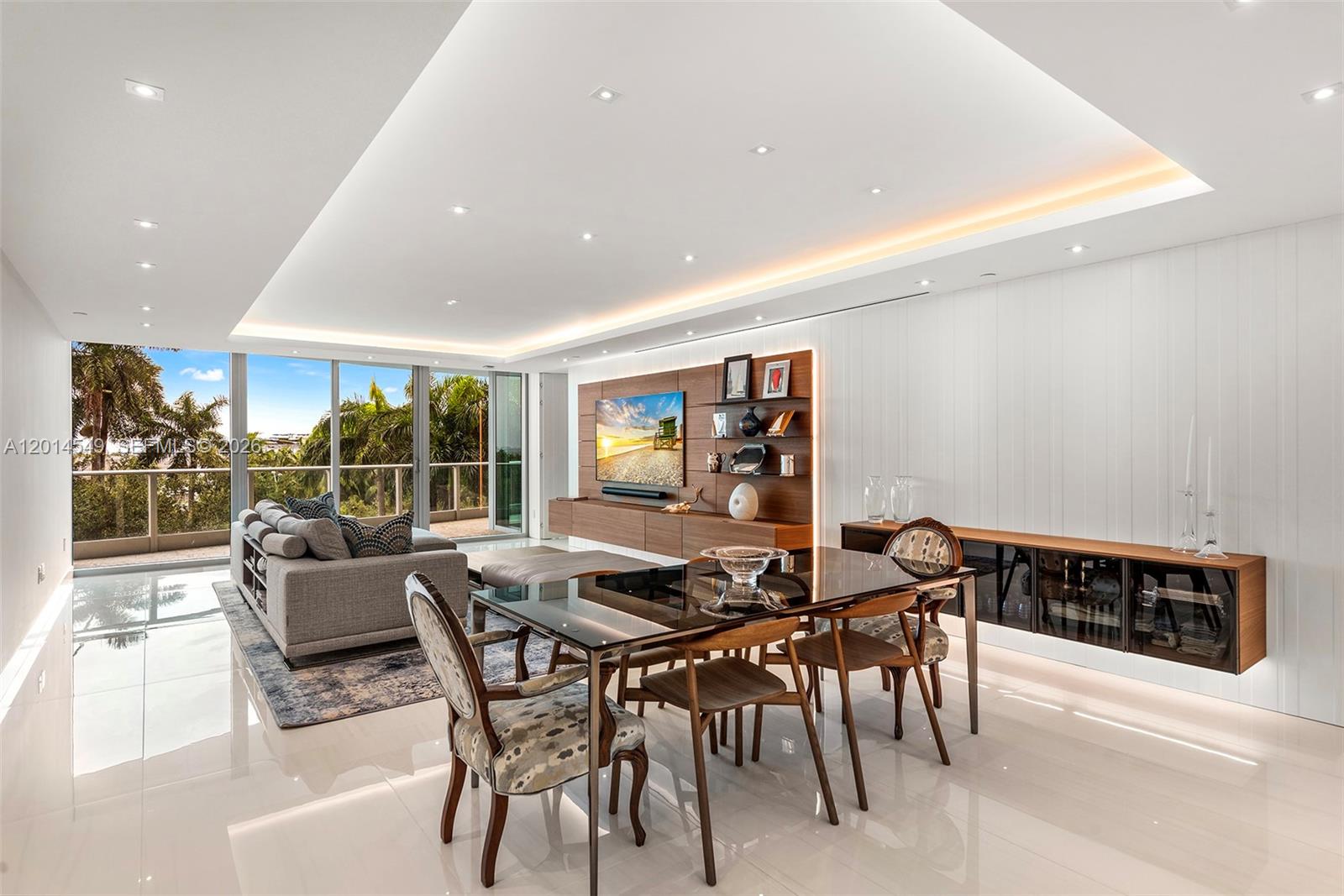 GROVENOR HOUSE CONDO - Residential Lease