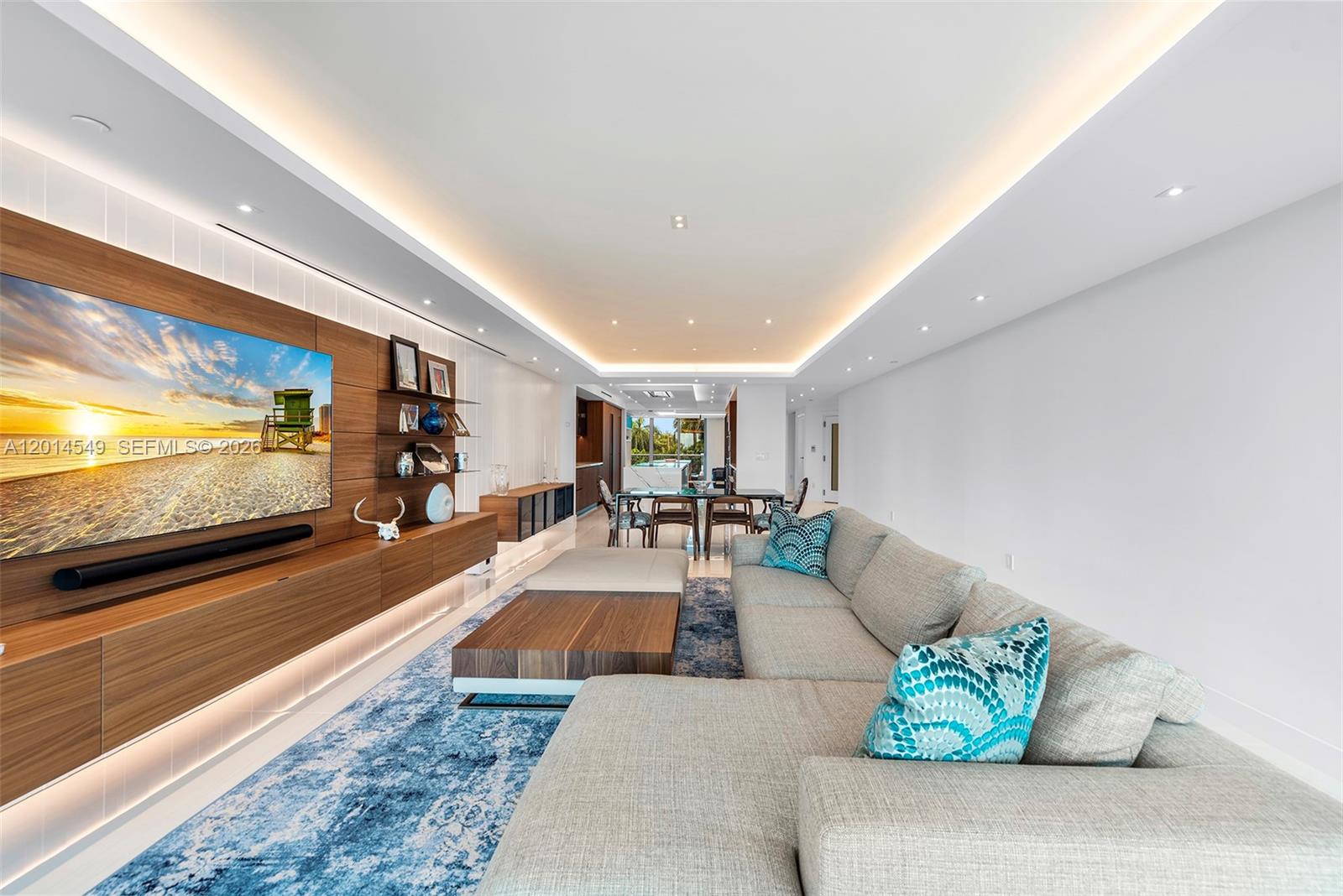 GROVENOR HOUSE CONDO - Residential Lease