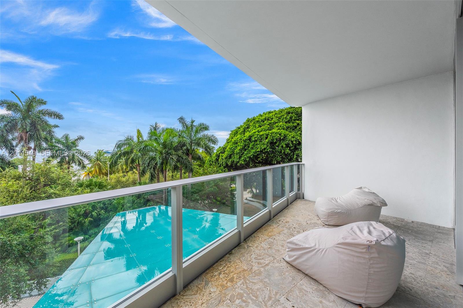 GROVENOR HOUSE CONDO - Residential Lease