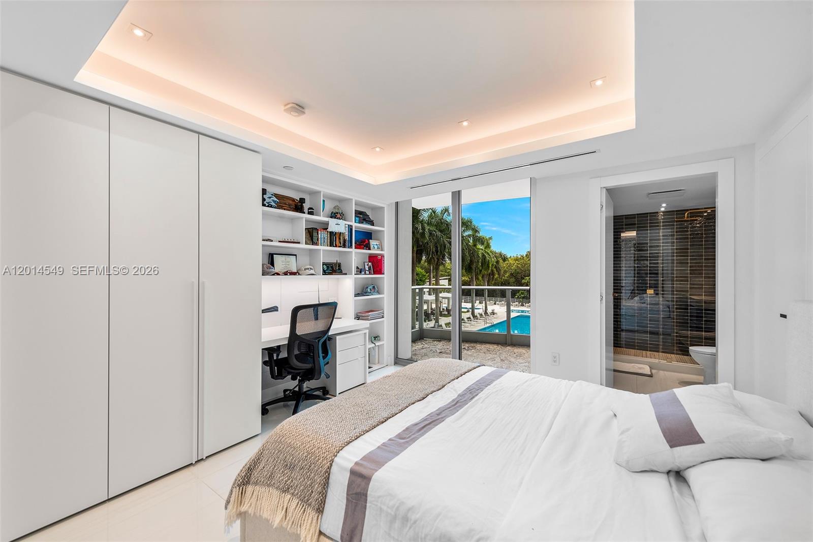 GROVENOR HOUSE CONDO - Residential Lease