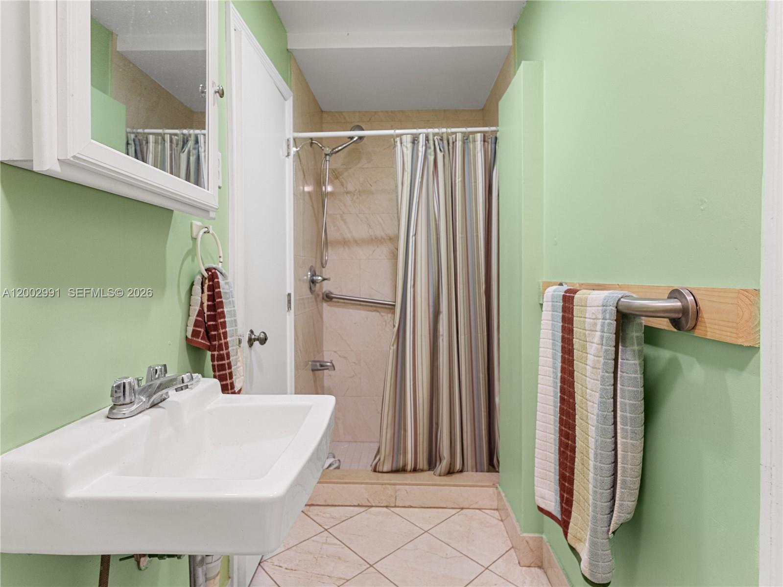 ROSEMONT PARK - Residential