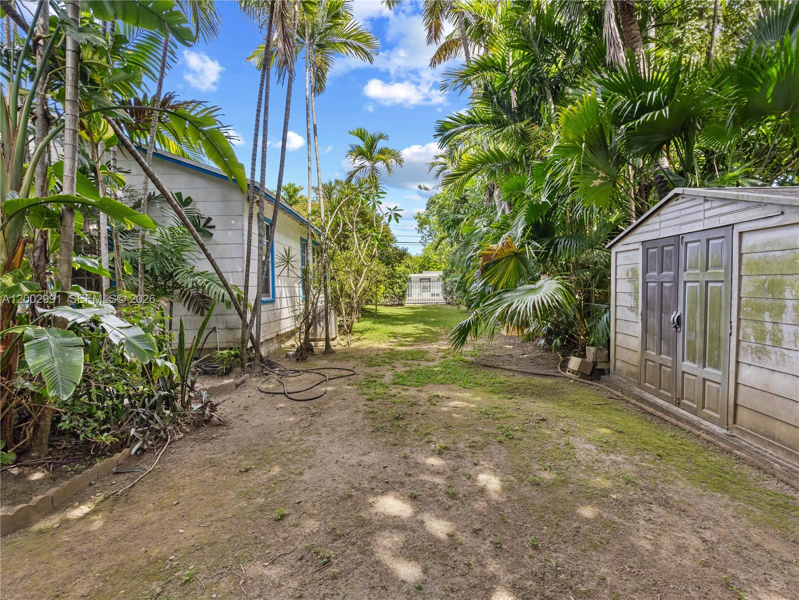 ROSEMONT PARK - Residential