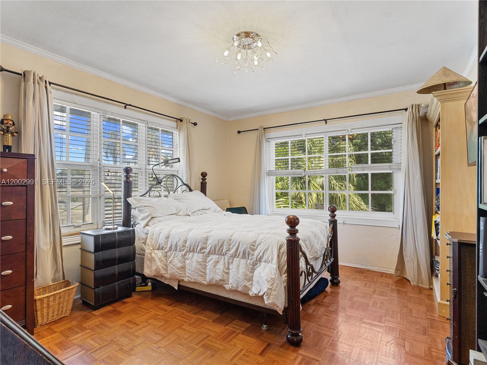 ROSEMONT PARK - Residential