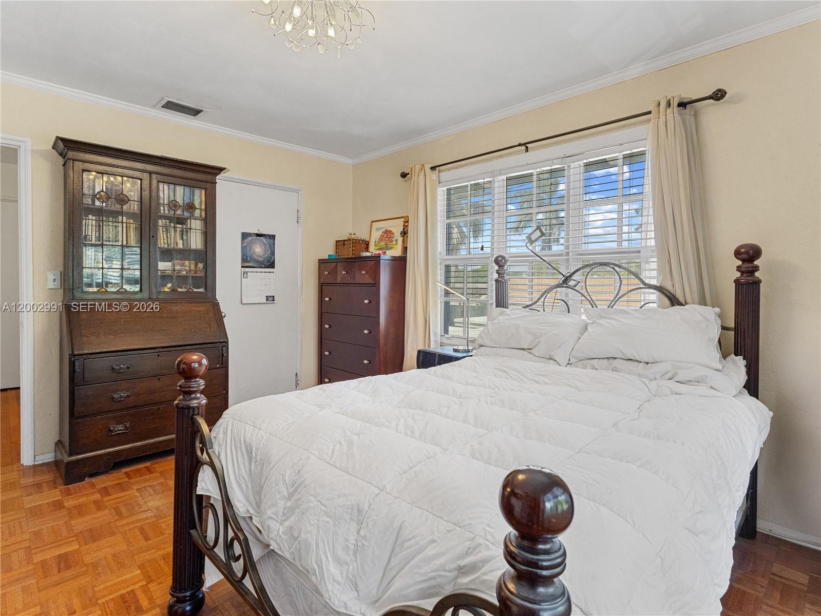 ROSEMONT PARK - Residential