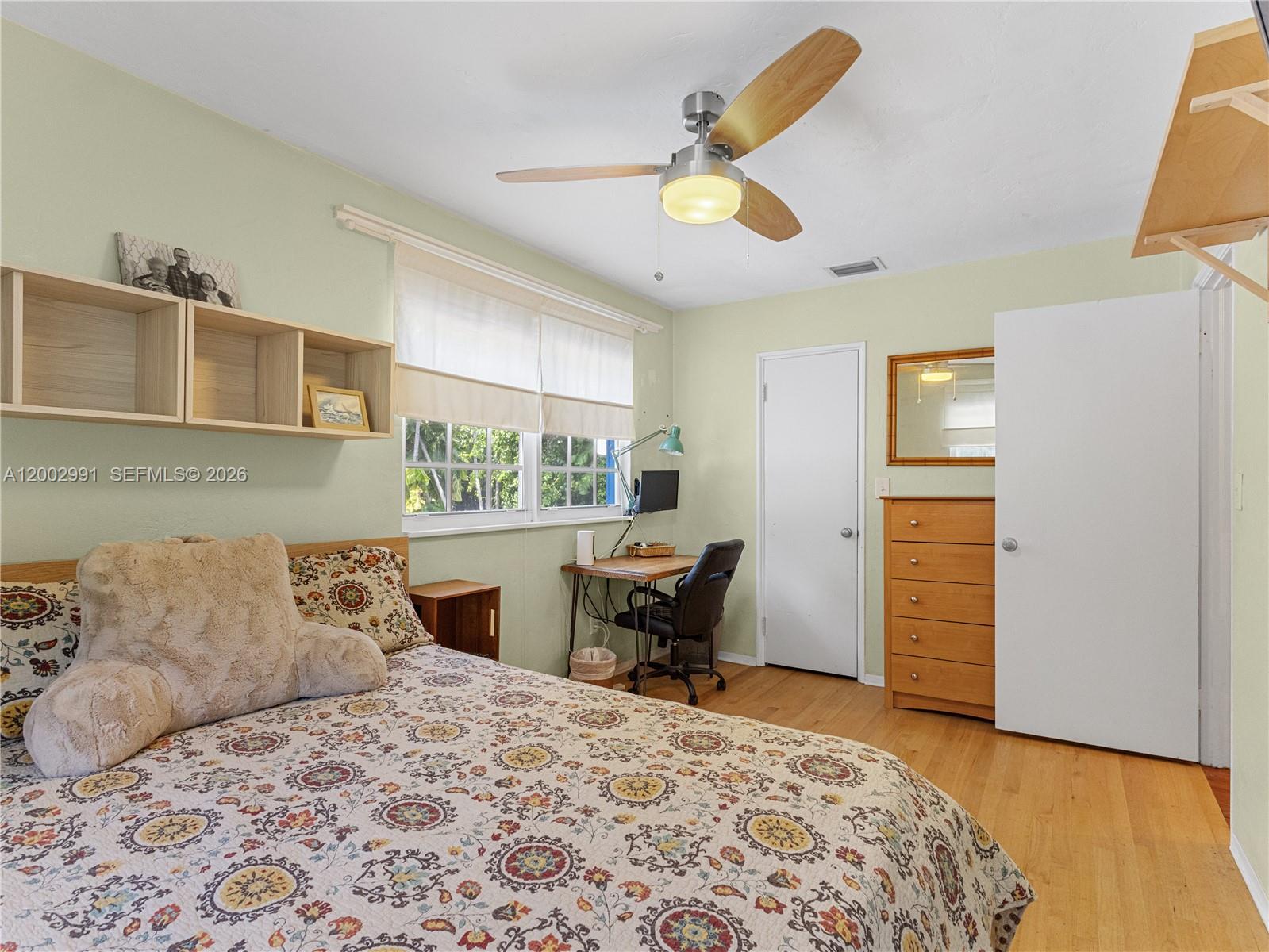 ROSEMONT PARK - Residential