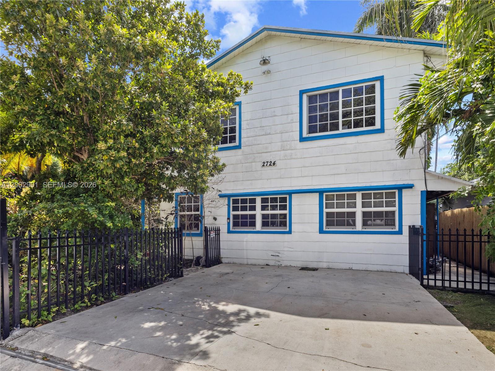 ROSEMONT PARK - Residential