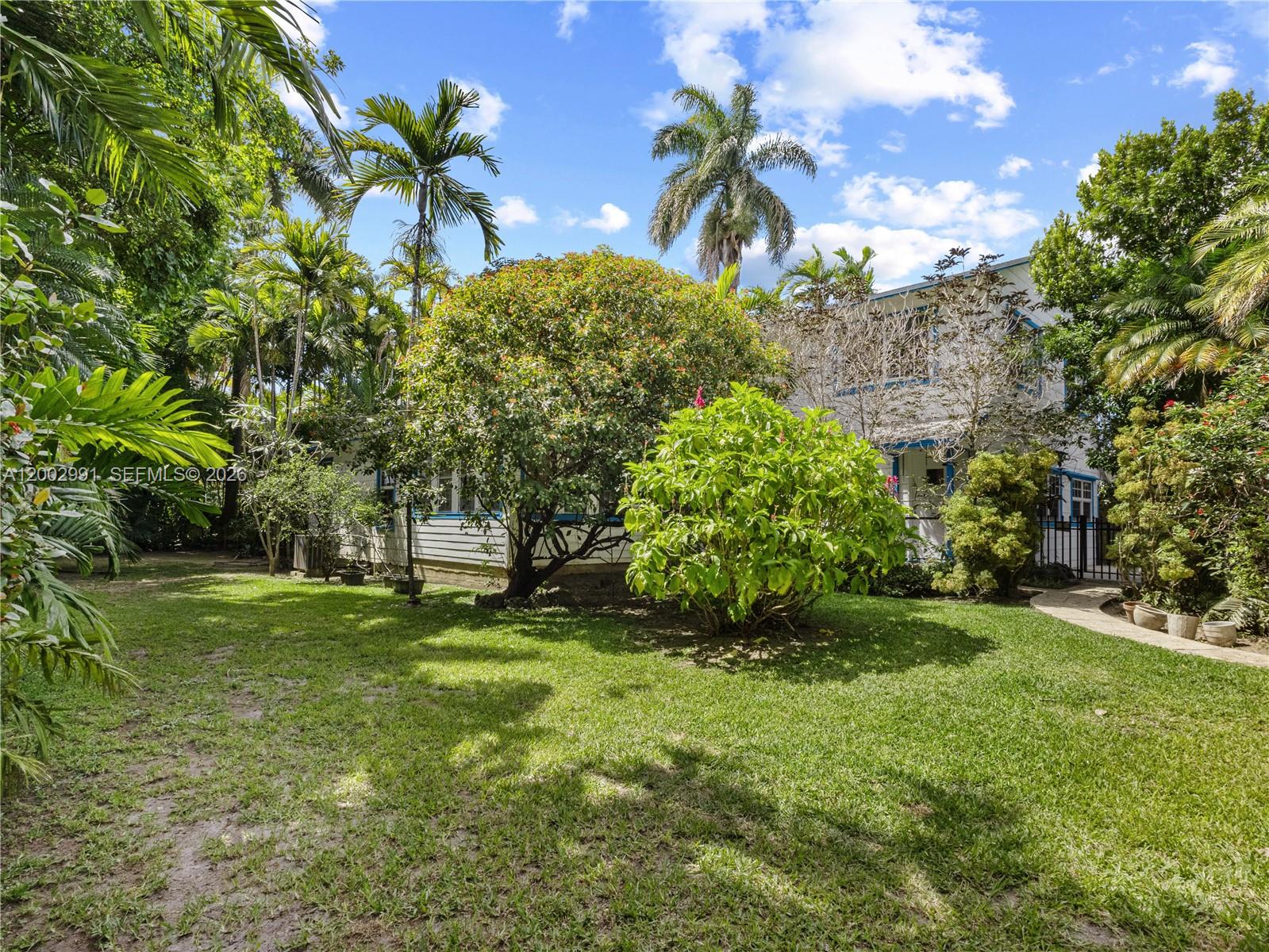 ROSEMONT PARK - Residential