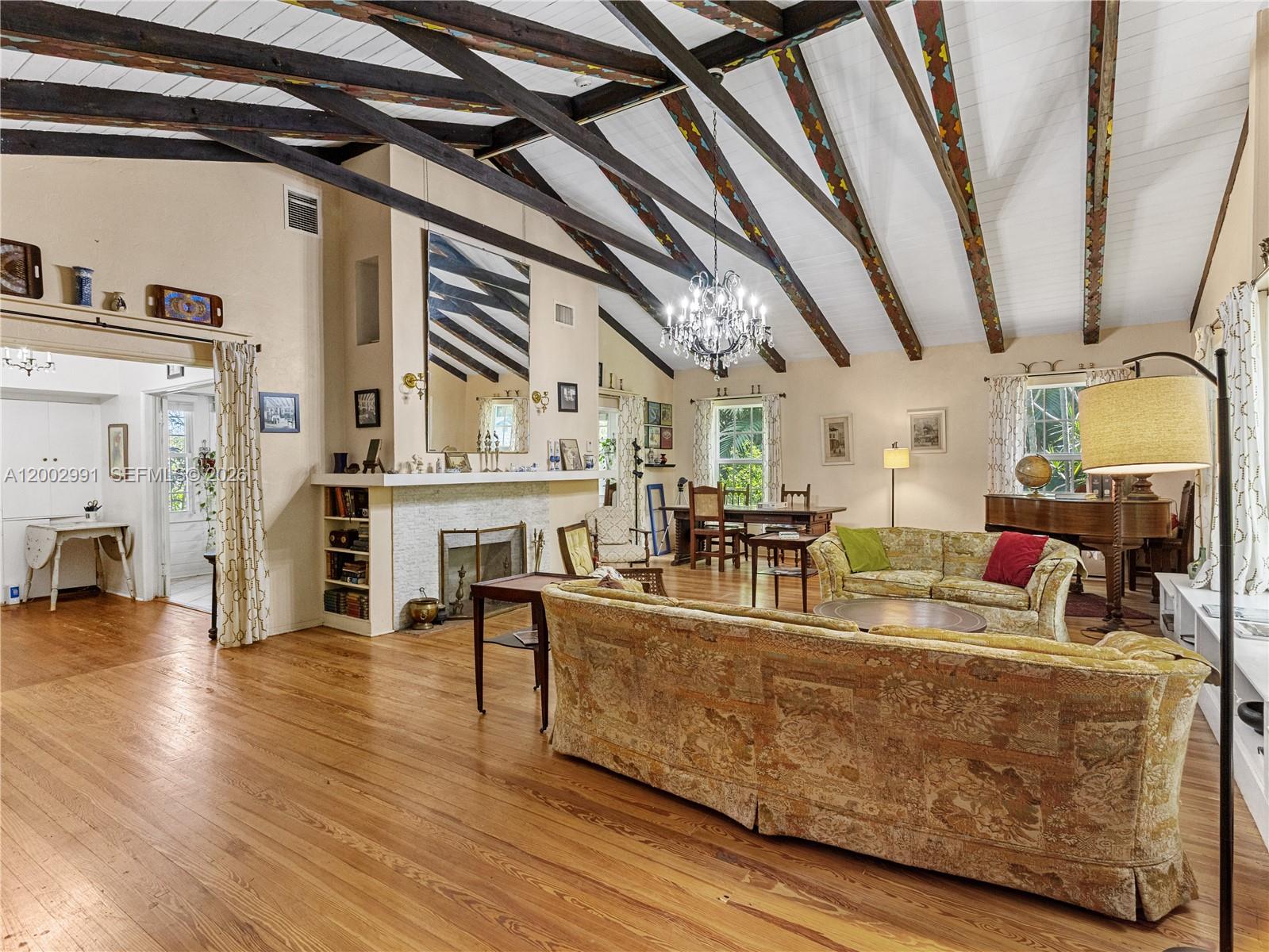 ROSEMONT PARK - Residential