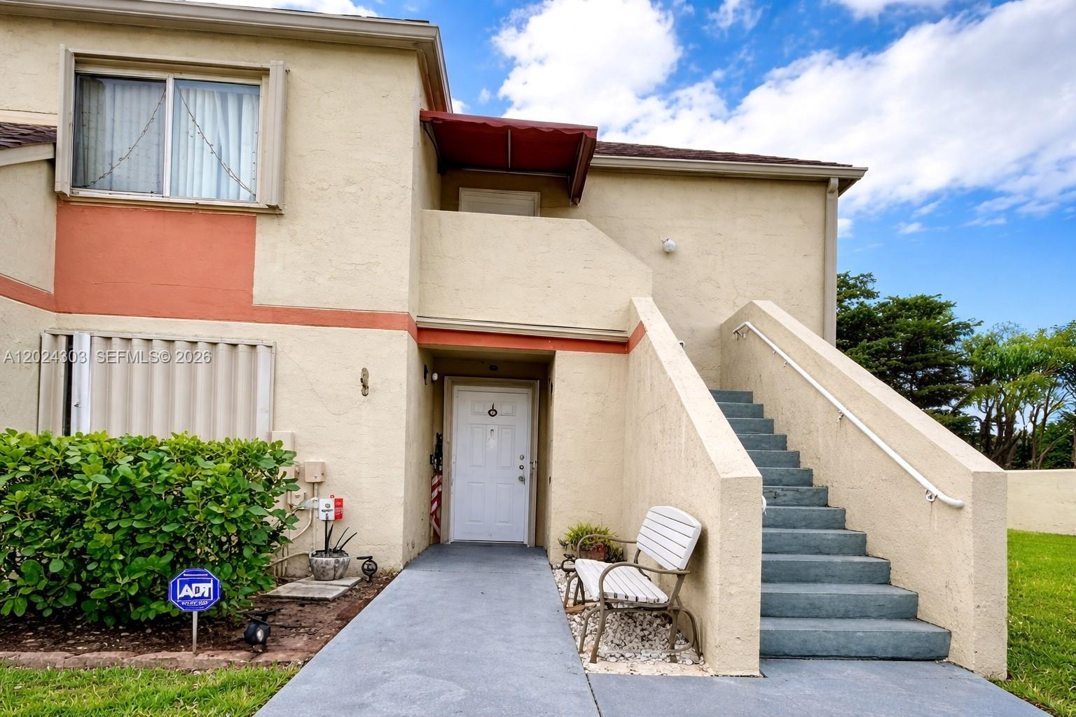 VILLA RUSTICA I CONDO - Residential Lease