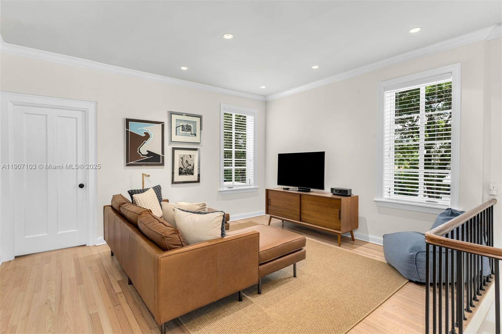 CORAL GABLES RIVIERA SEC - Residential