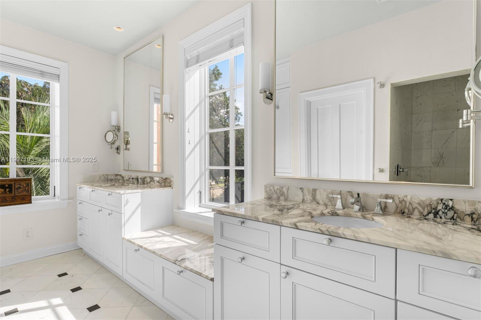 CORAL GABLES RIVIERA SEC - Residential