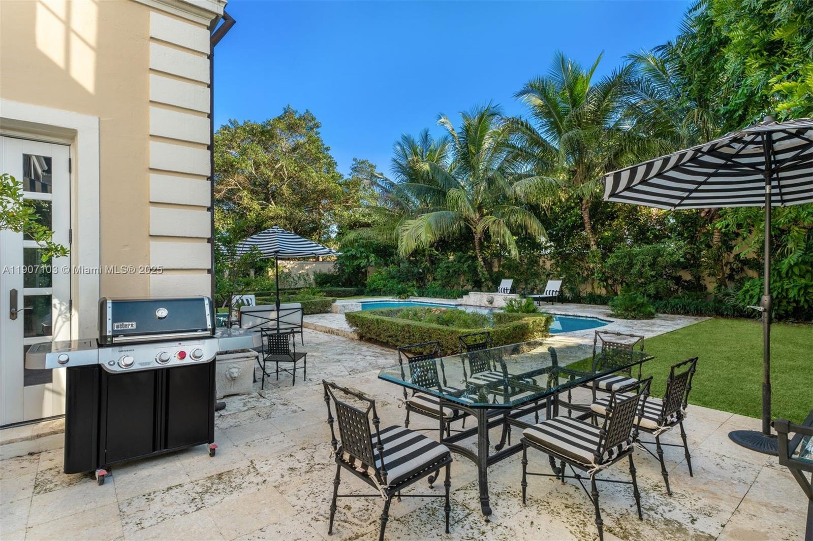 CORAL GABLES RIVIERA SEC - Residential