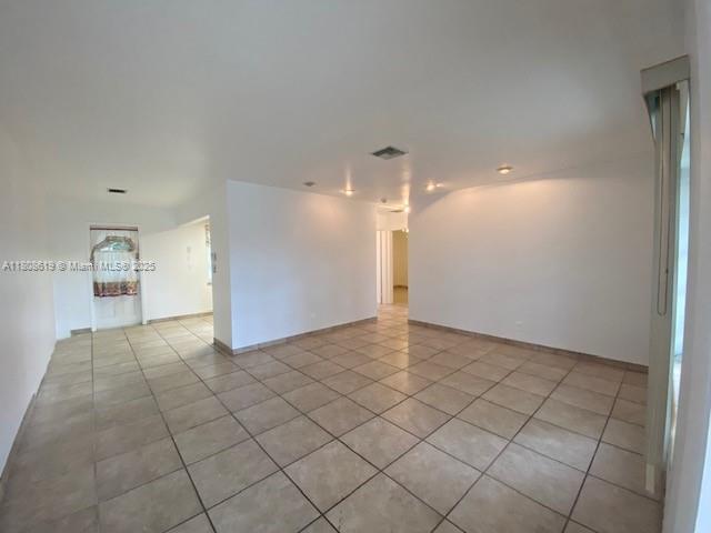 2301 N 56th Ter F, Hollywood, Broward County, Florida - 2 Bedrooms  
1 Bathrooms - 