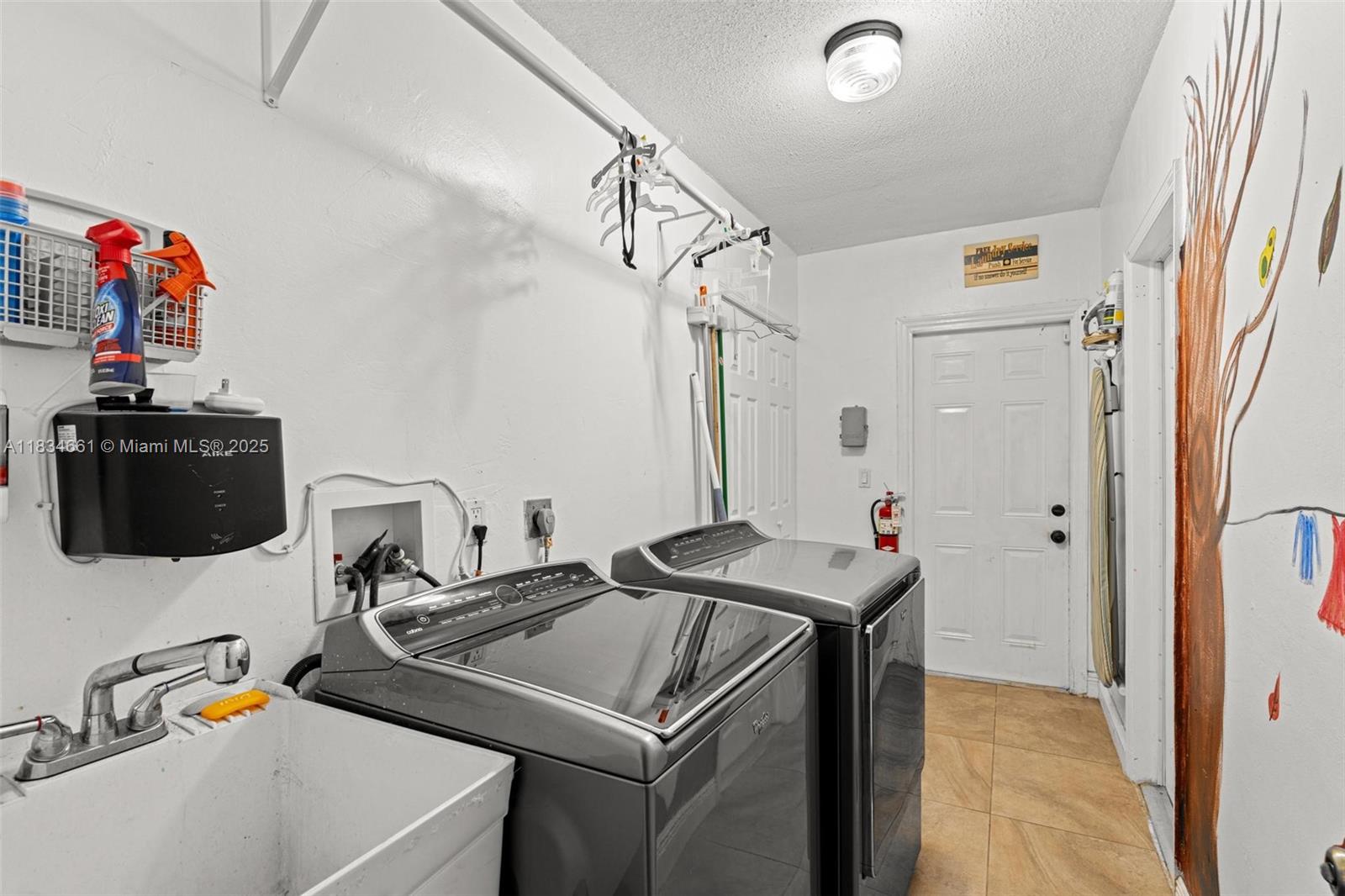 PLANTATION PARK SEVENTH A - Residential