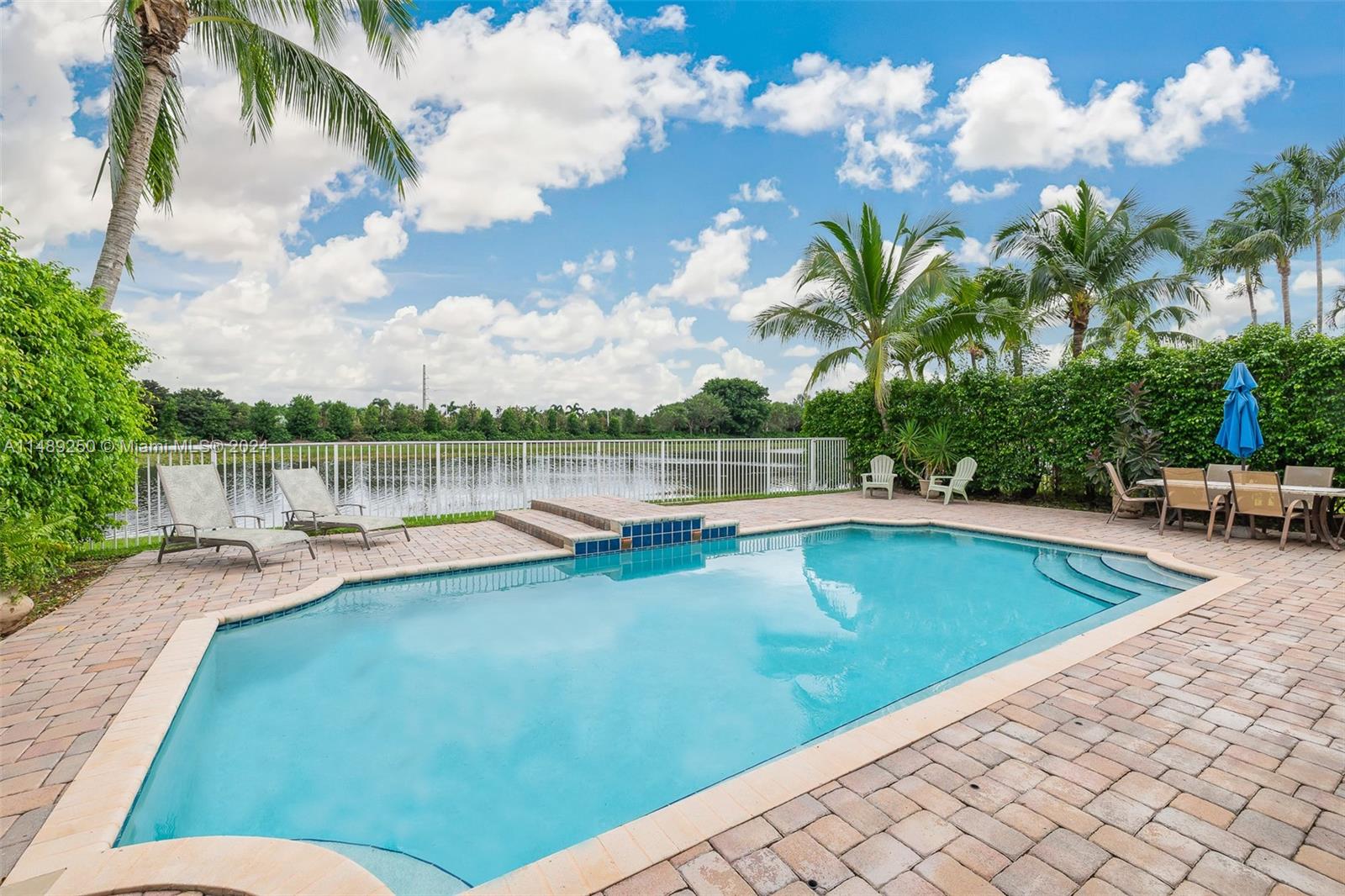 Property for Sale at 701 Nandina Dr, Weston, Broward County, Florida - Bedrooms: 6 
Bathrooms: 4  - $1,240,000