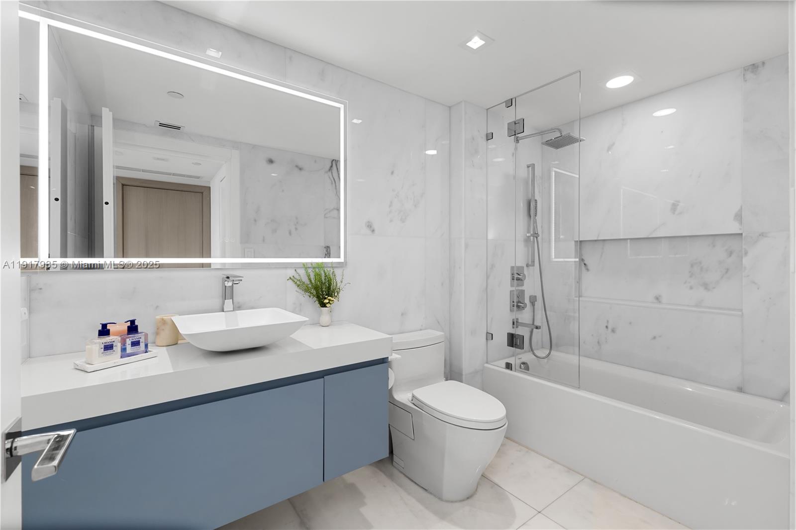 TOWERS OF PORTO VITA-SOUT - Residential