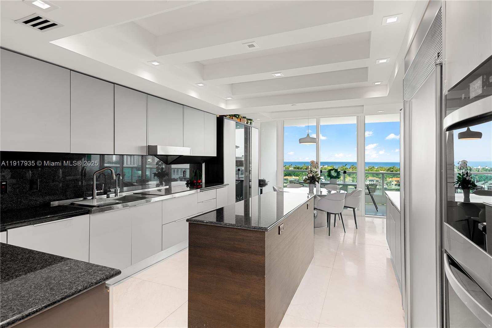 TOWERS OF PORTO VITA-SOUT - Residential