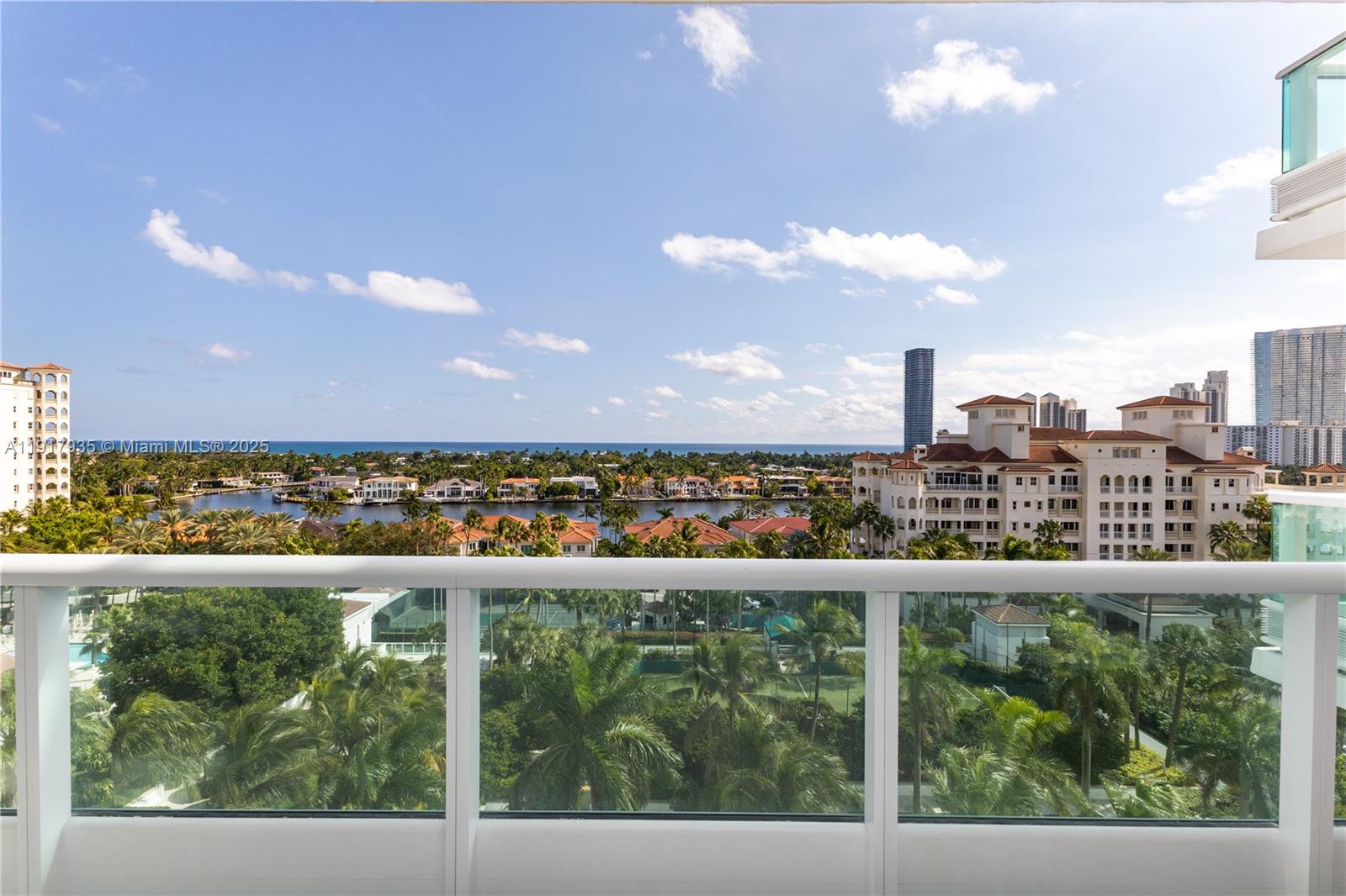 TOWERS OF PORTO VITA-SOUT - Residential