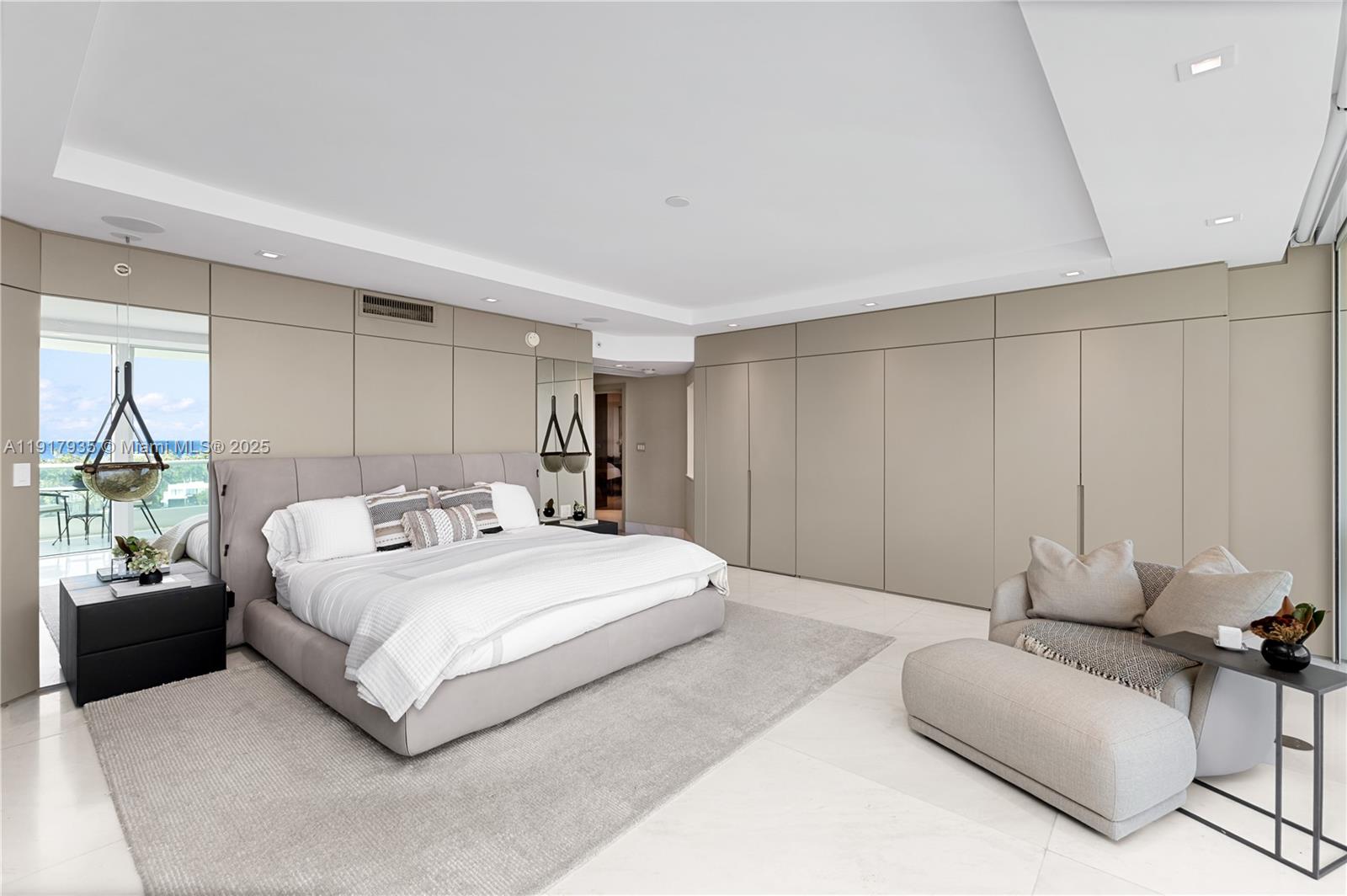 TOWERS OF PORTO VITA-SOUT - Residential