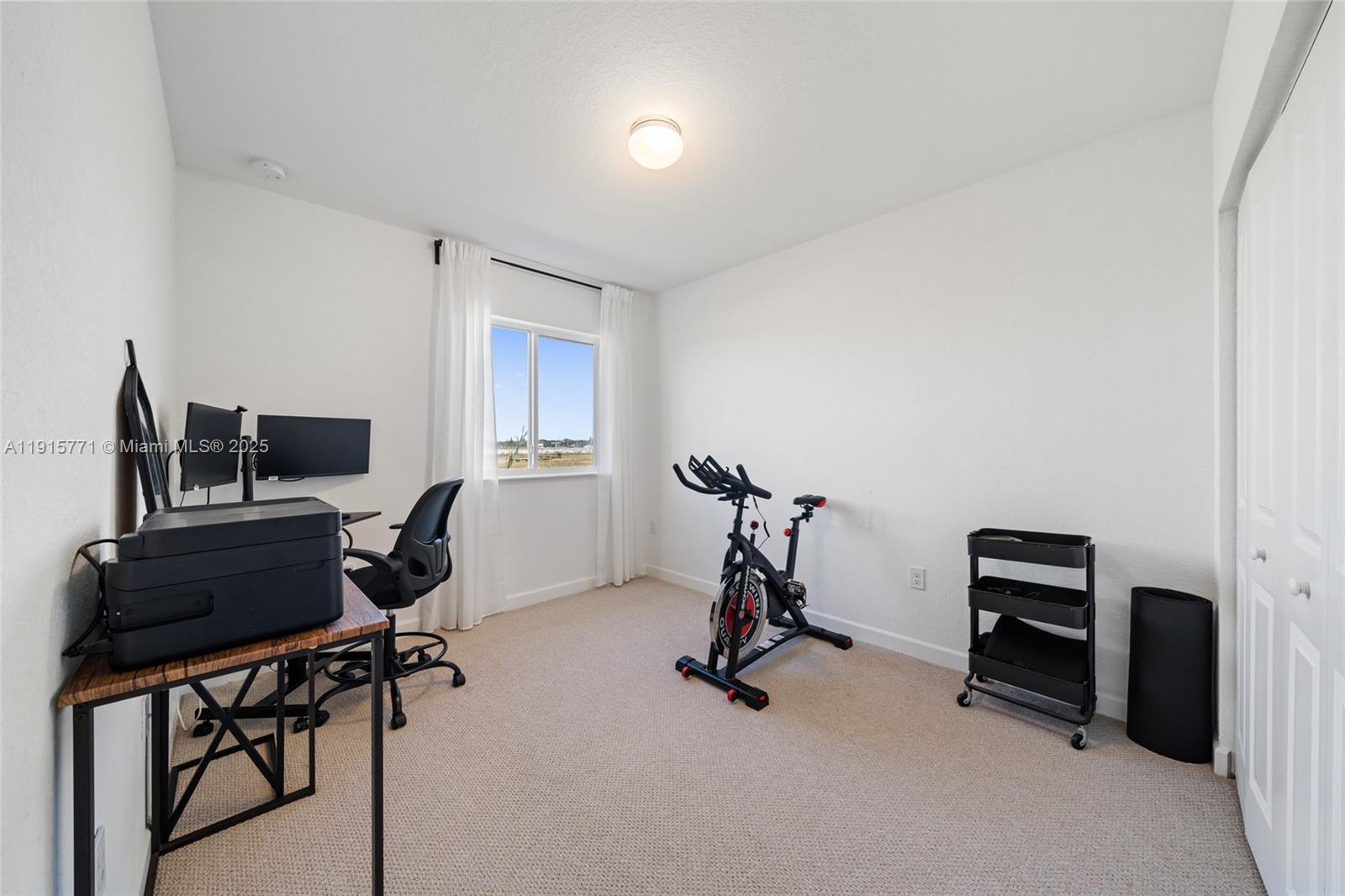 FOREST PARK VILLAS - Residential