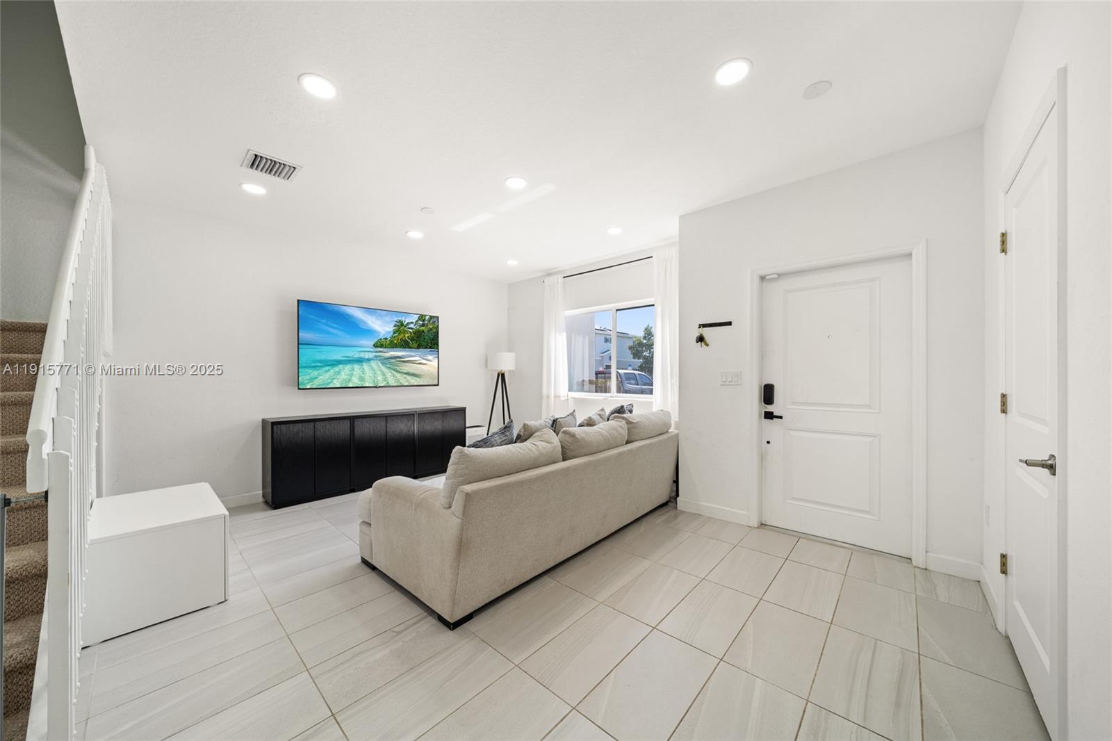 FOREST PARK VILLAS - Residential